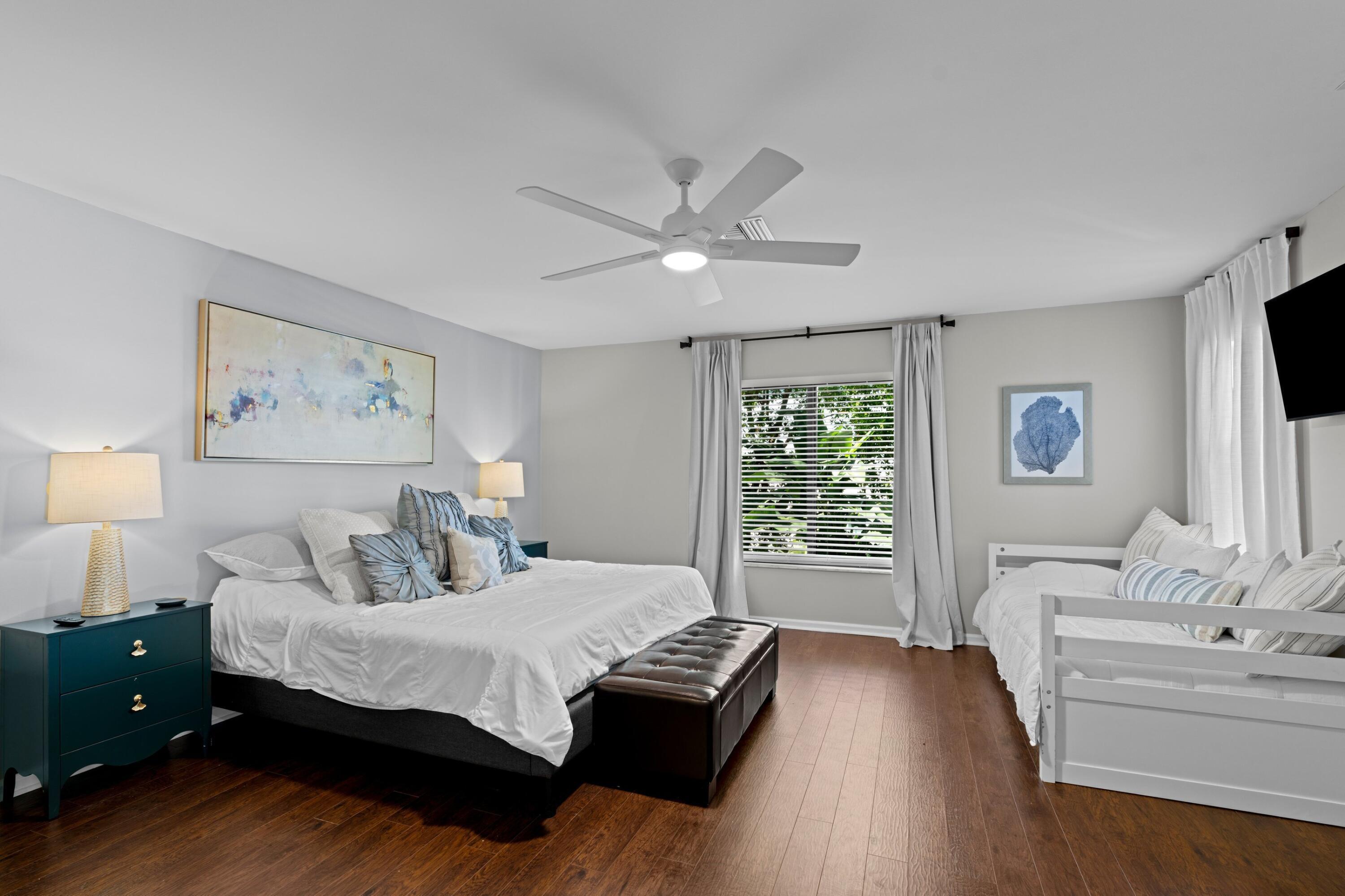 1050 Brooks, Delray Beach FL 33483
