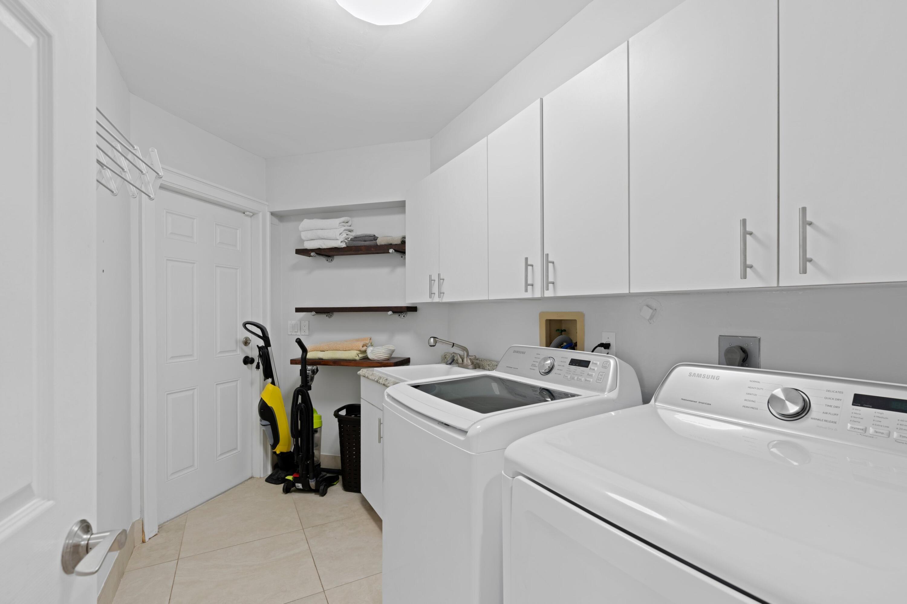1050 Brooks, Delray Beach FL 33483