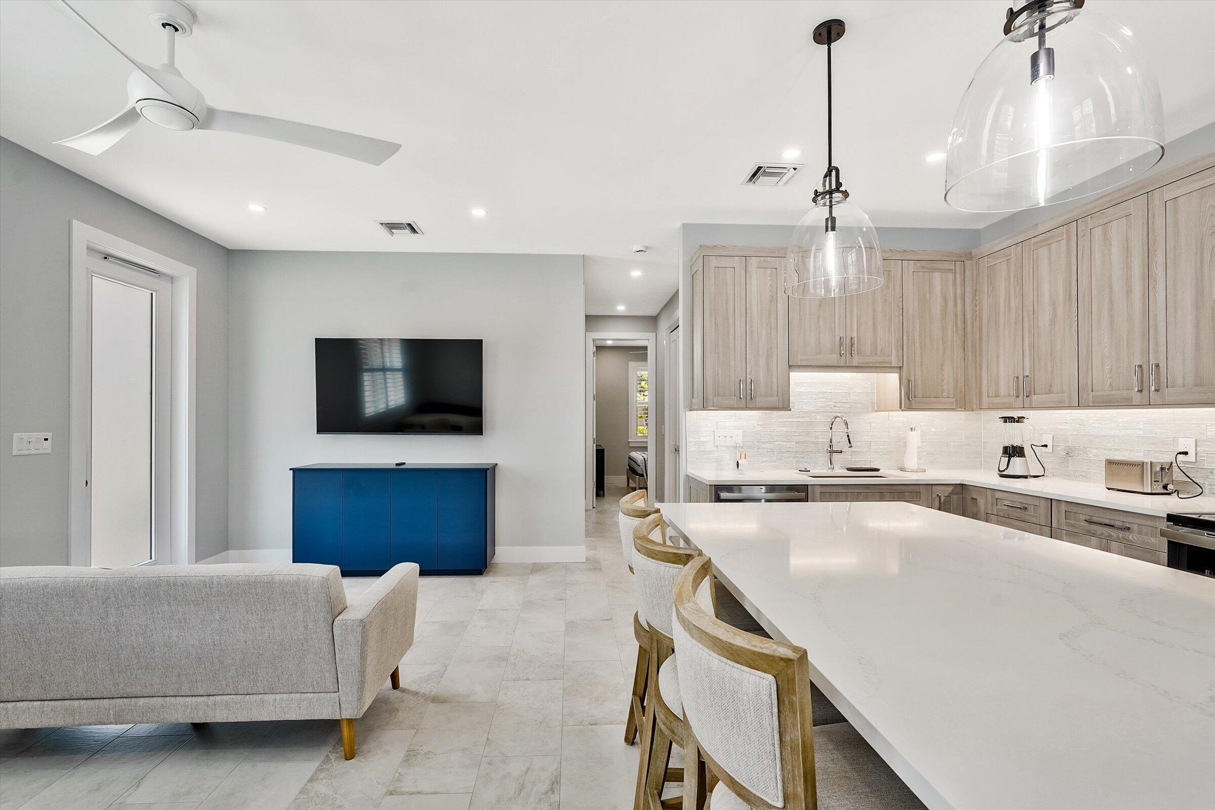 425 Hugh, Jupiter FL 33458