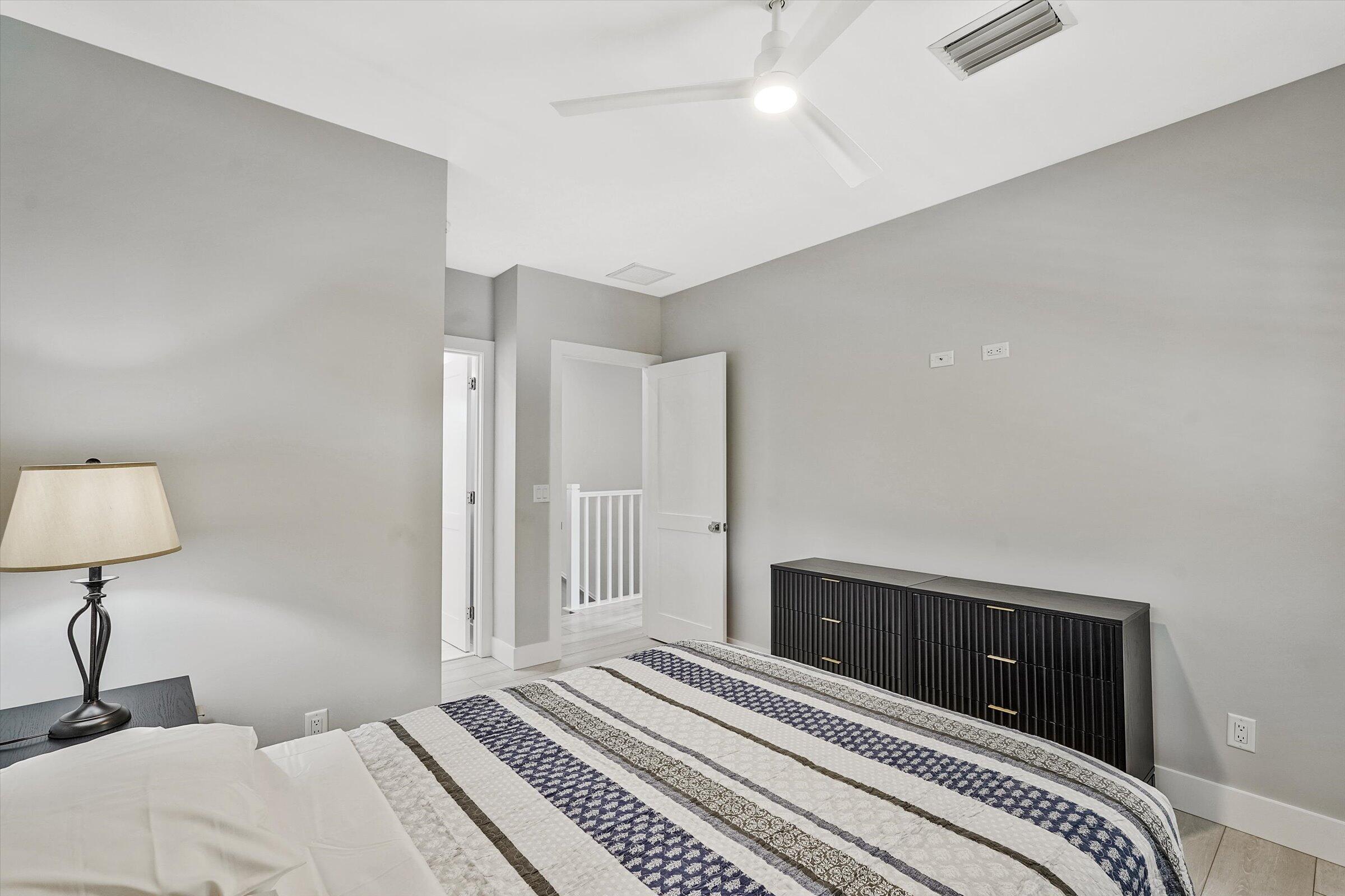425 Hugh, Jupiter FL 33458