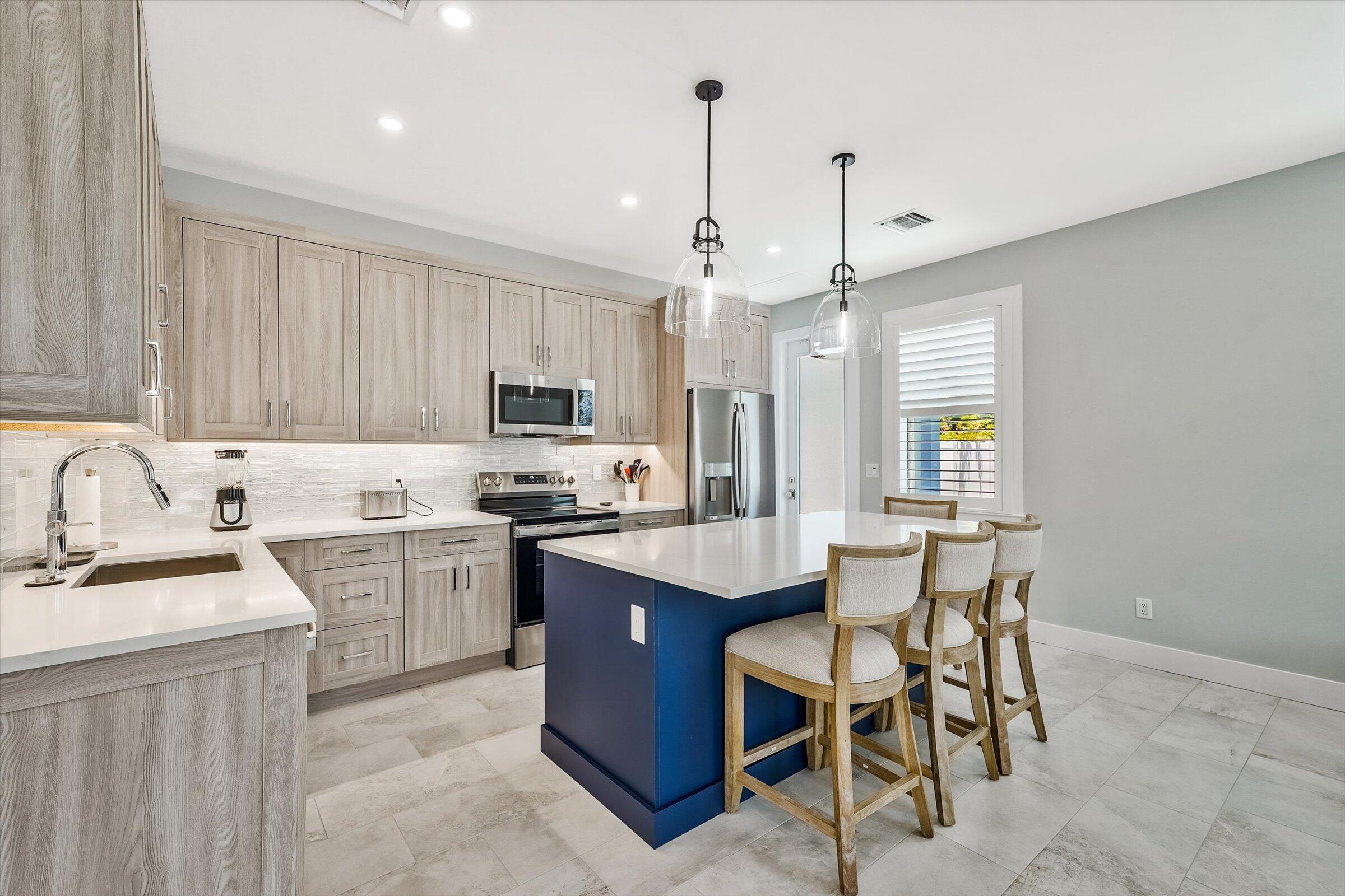 425 Hugh, Jupiter FL 33458