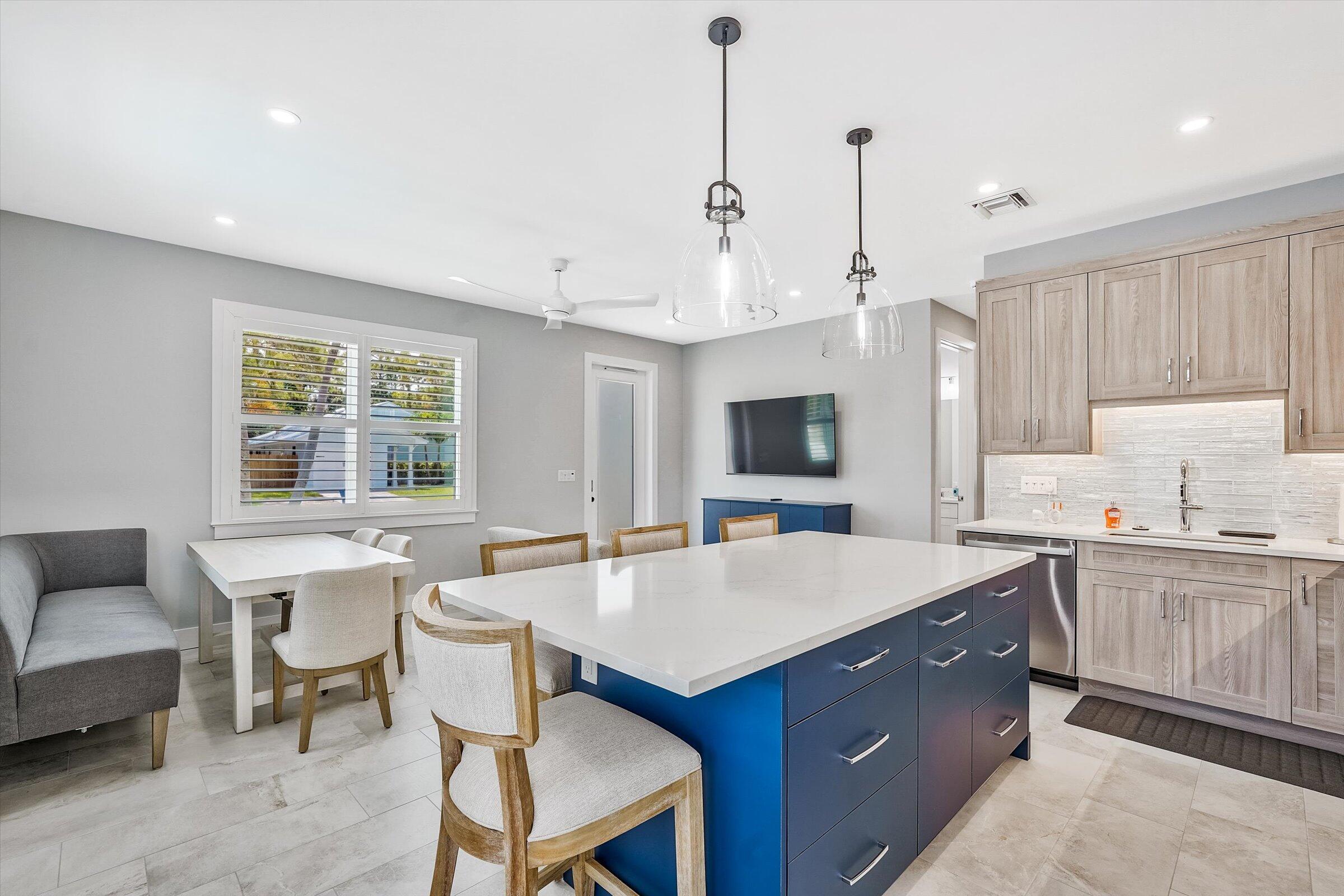 425 Hugh, Jupiter FL 33458