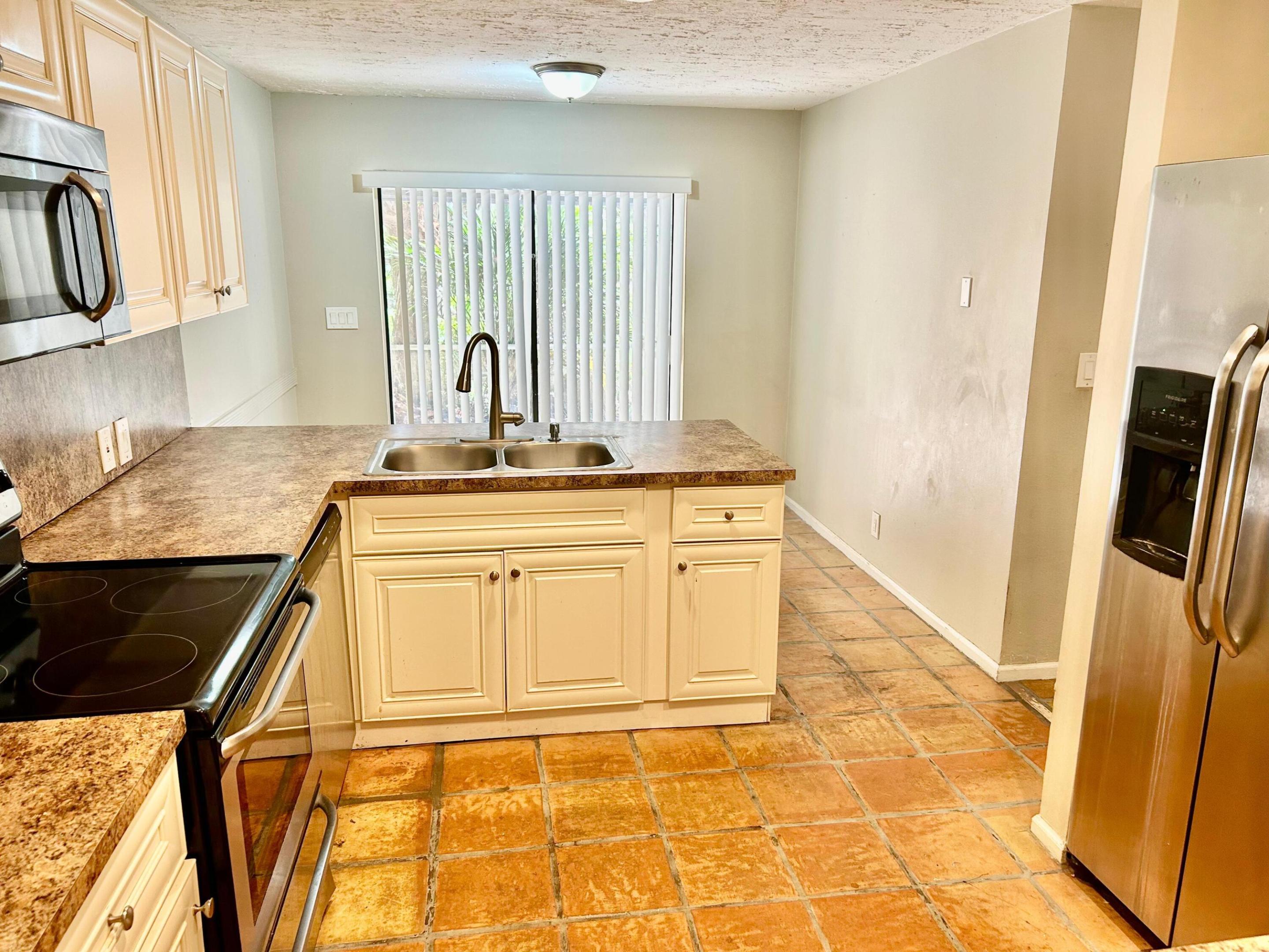 22763 Meridiana, Boca Raton FL 33433