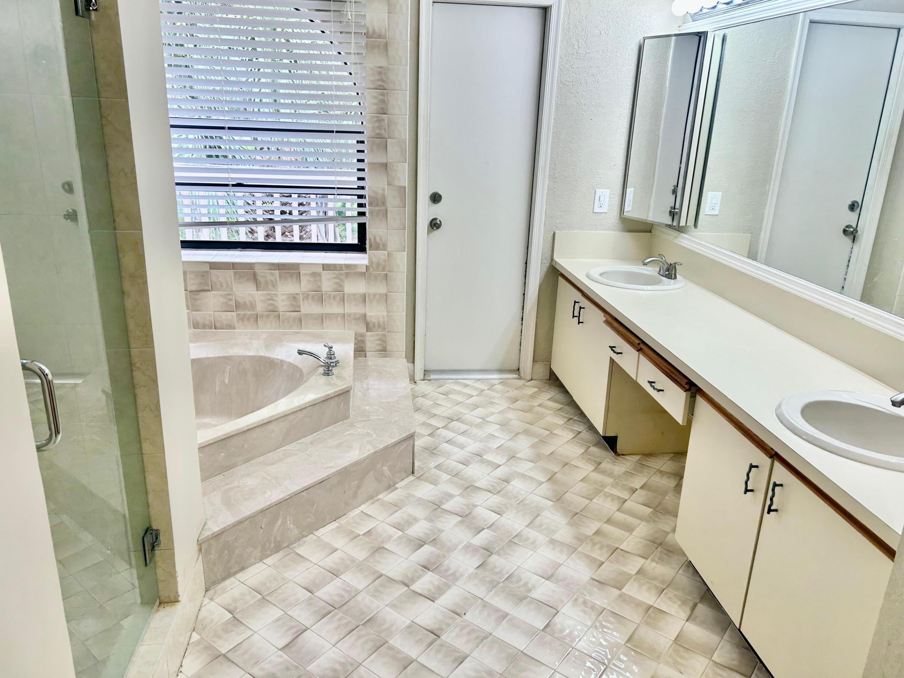 22763 Meridiana, Boca Raton FL 33433
