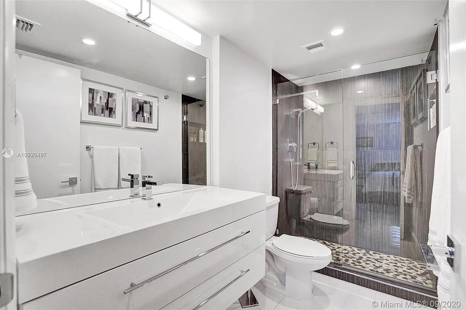 1350 River Reach #115, Fort Lauderdale FL 33315