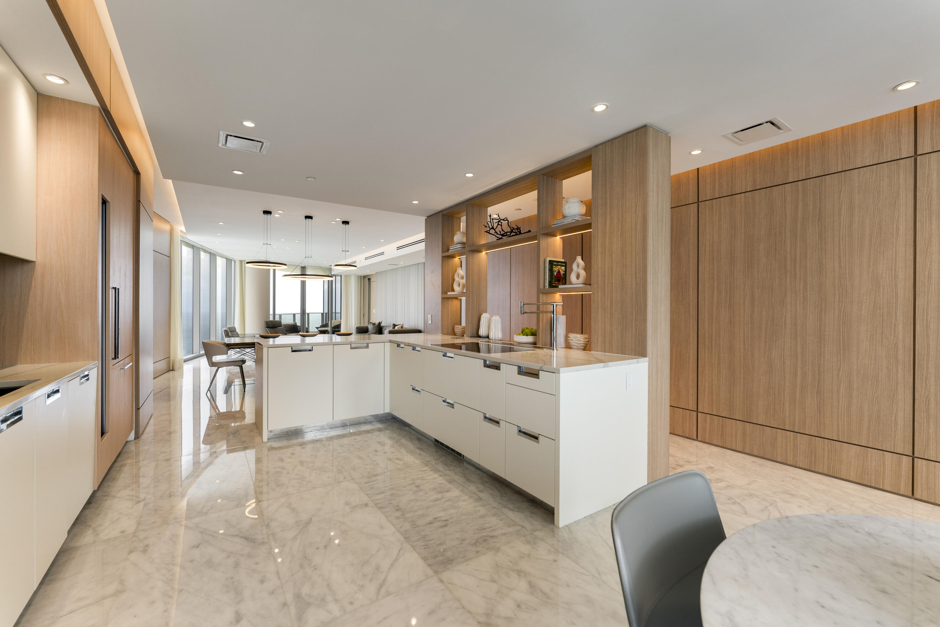 15701 Collins #3901, Sunny Isles Beach FL 33160