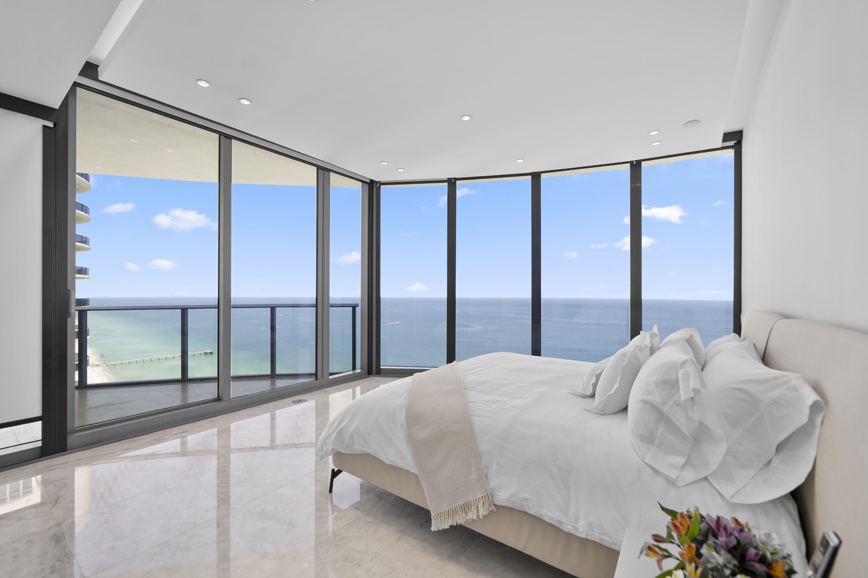 15701 Collins #3901, Sunny Isles Beach FL 33160