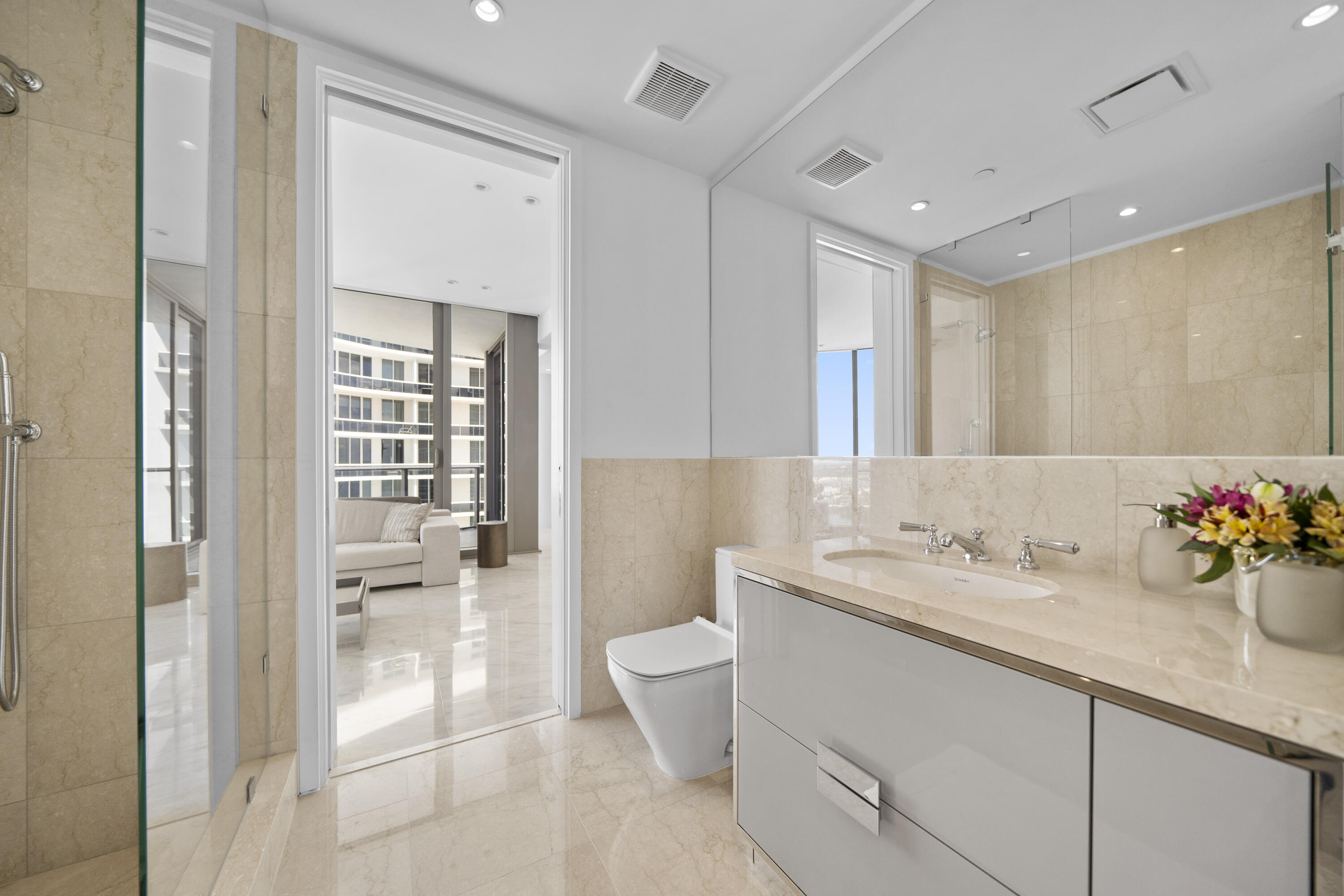 15701 Collins #3901, Sunny Isles Beach FL 33160