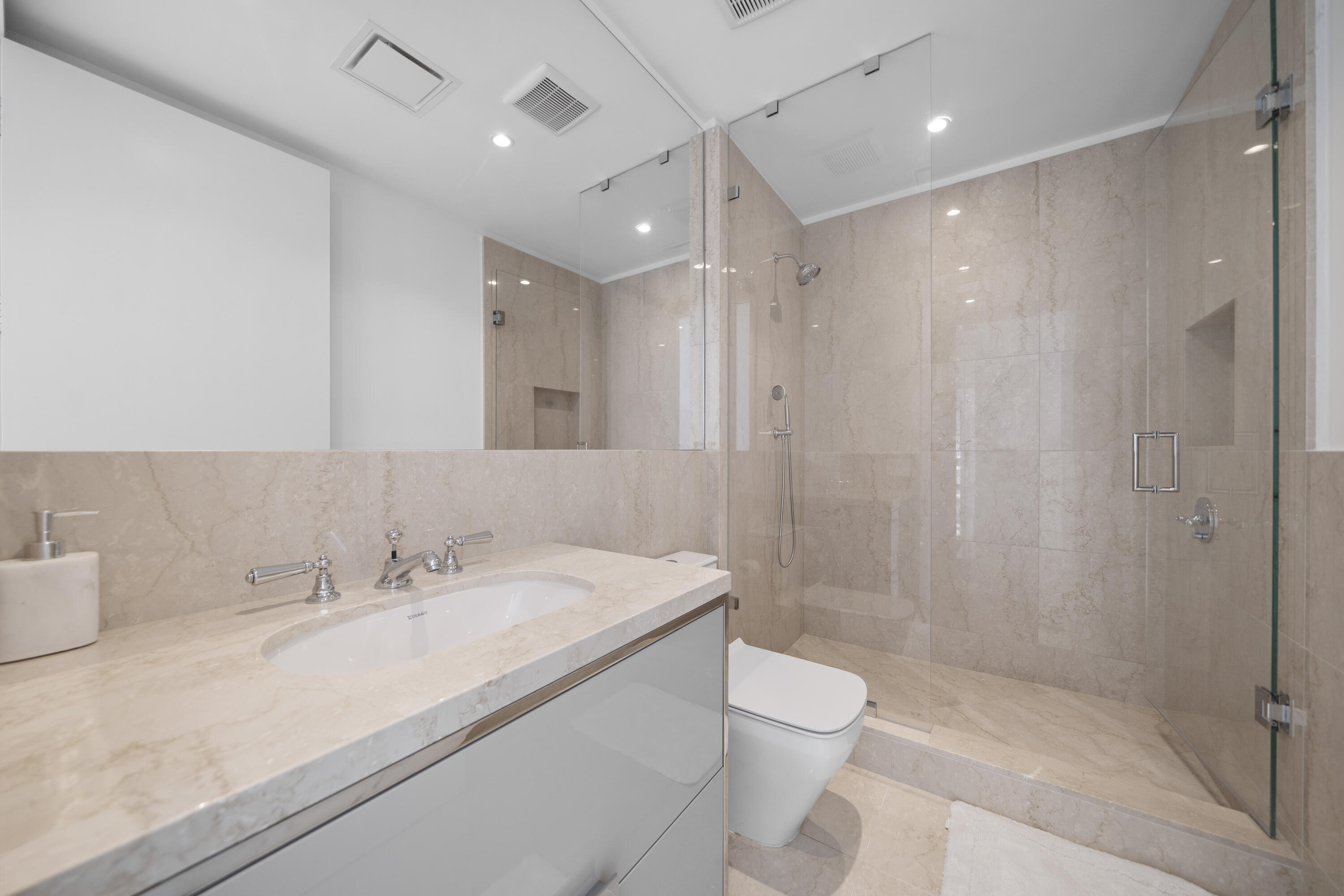 15701 Collins #3901, Sunny Isles Beach FL 33160