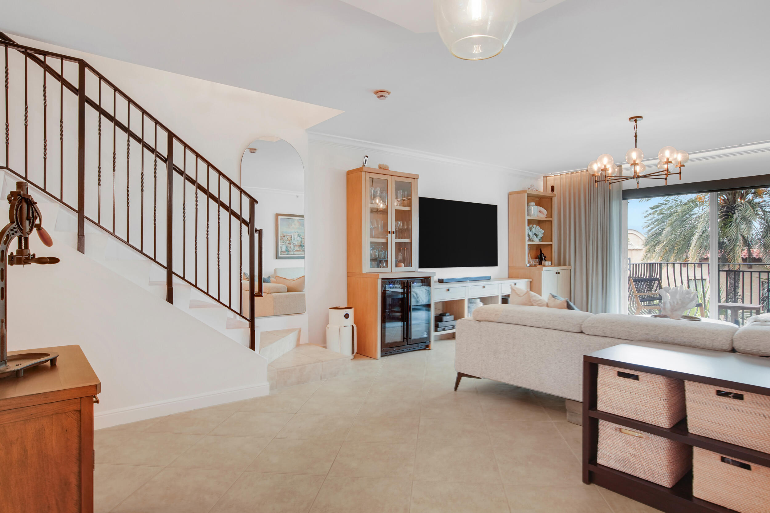 1111 E Las Olas #410, Fort Lauderdale FL 33301