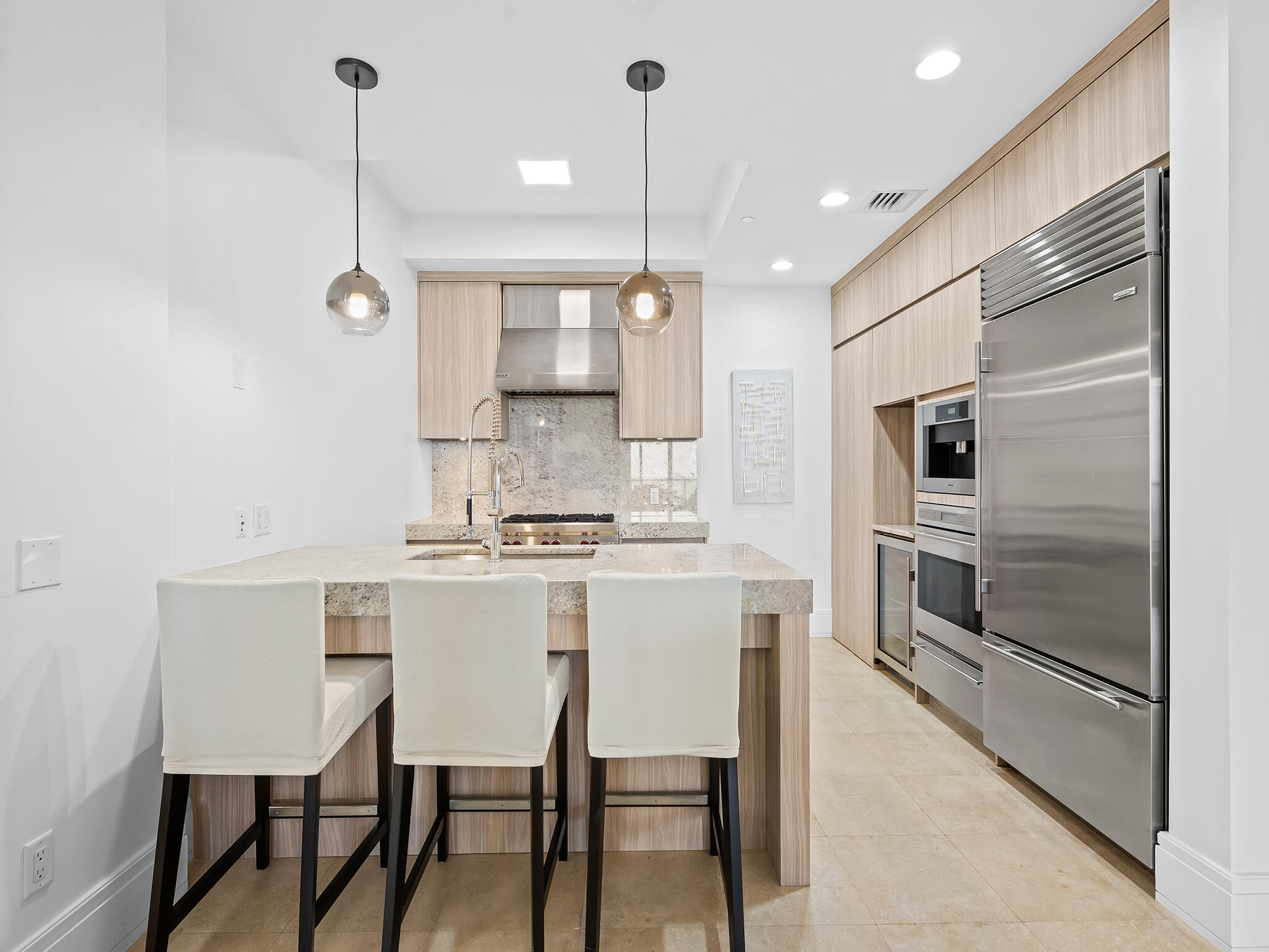 9705 Collins #1104n, Bal Harbour FL 33154