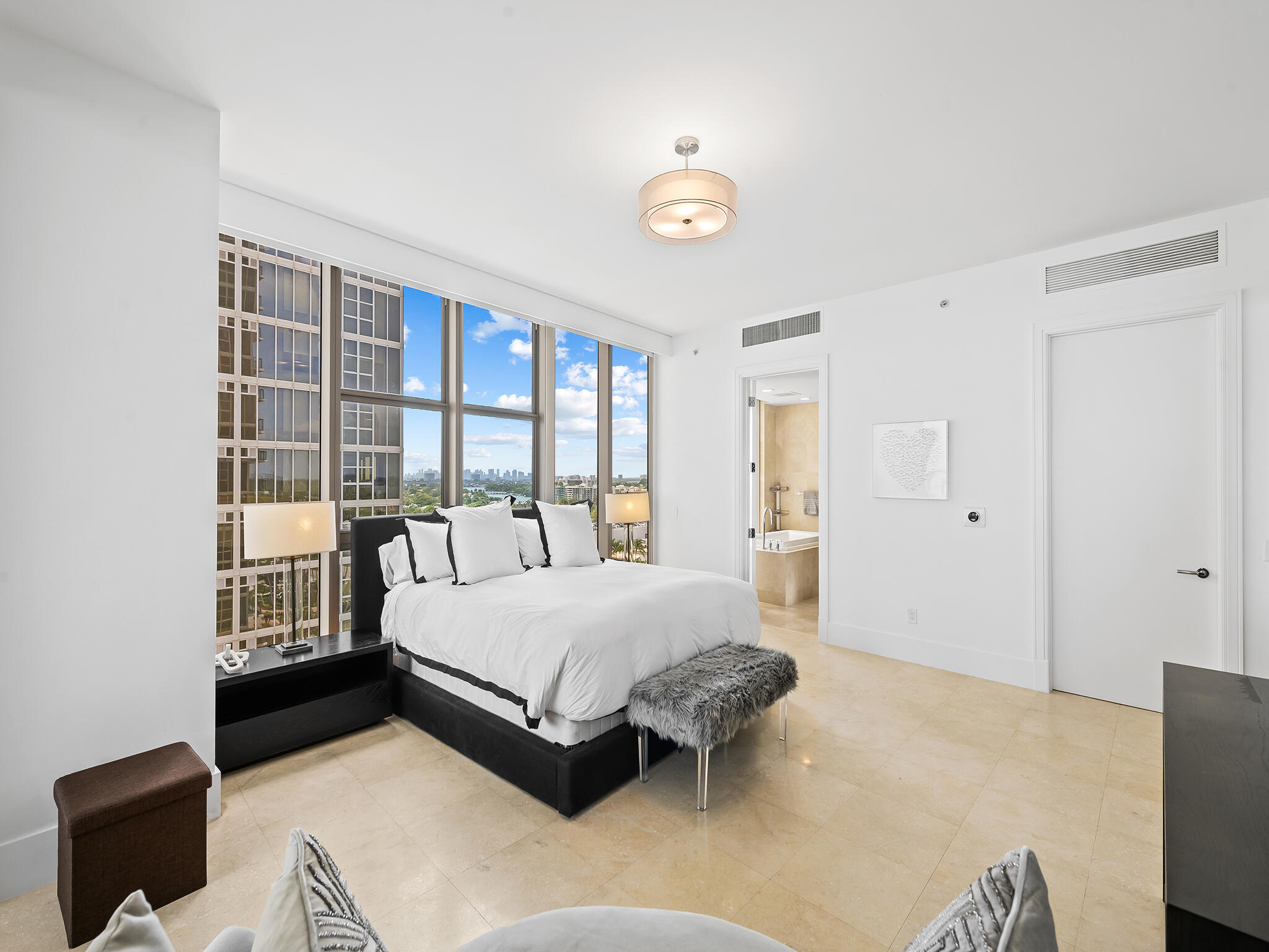 9705 Collins #1104n, Bal Harbour FL 33154