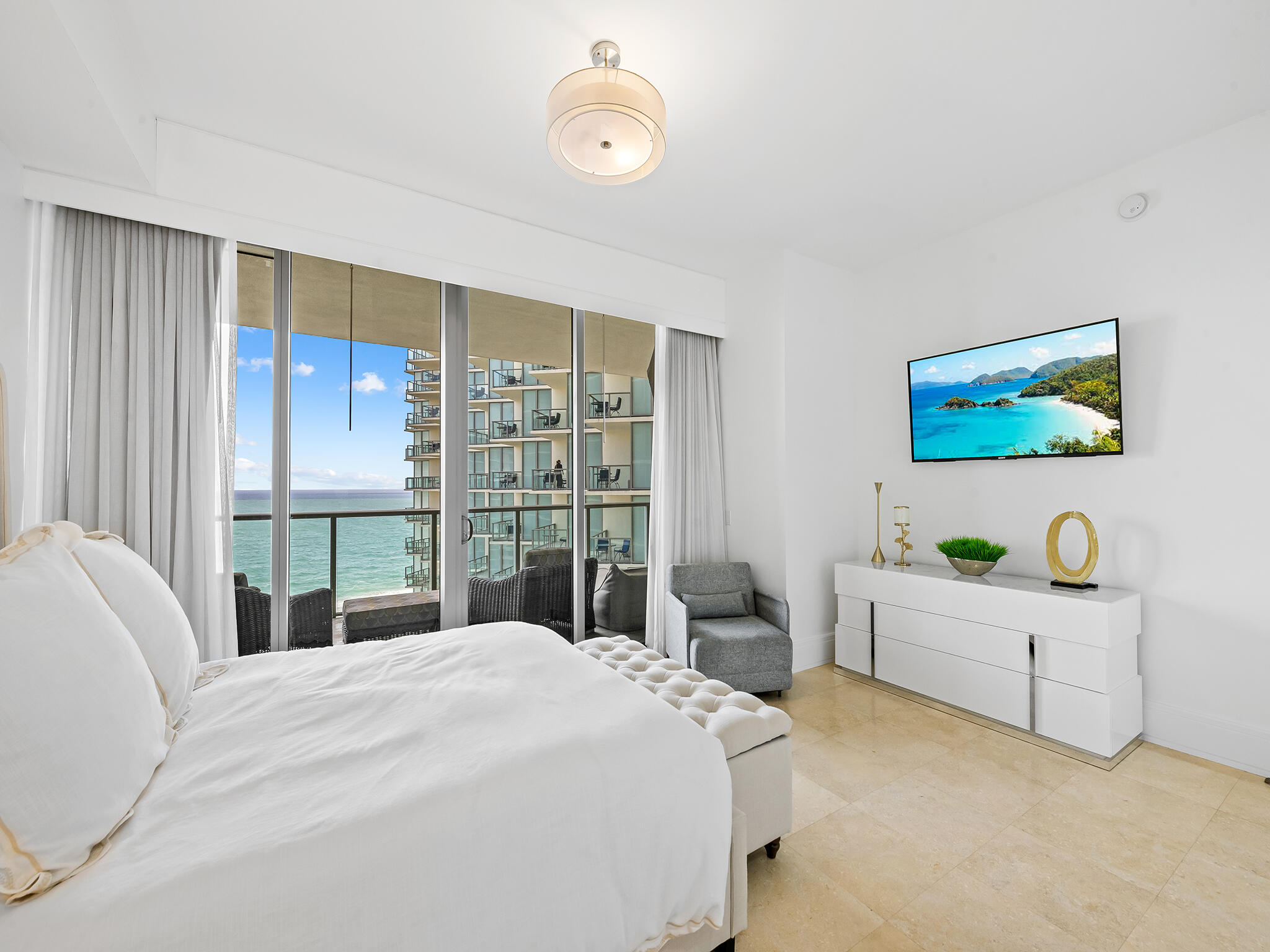 9705 Collins #1104n, Bal Harbour FL 33154