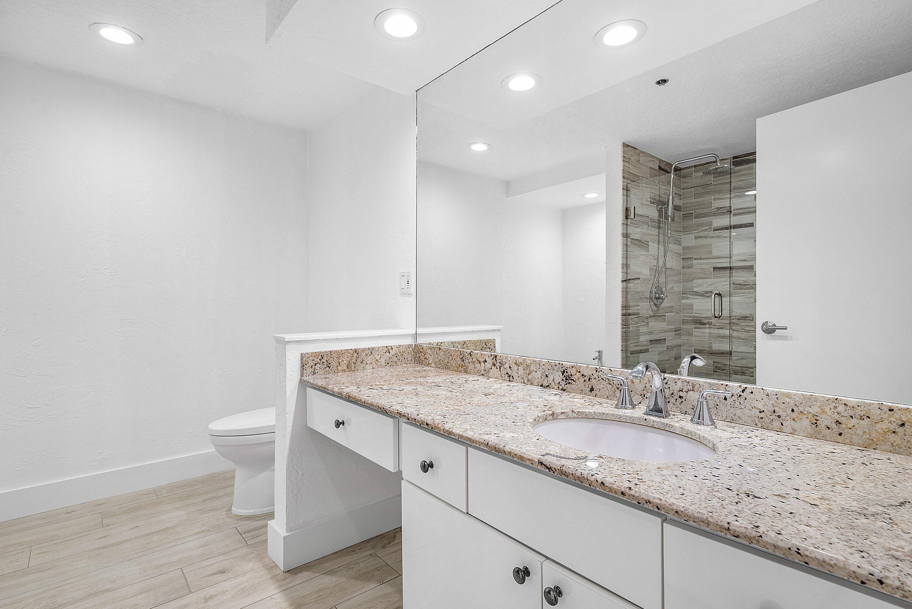 1035 S Federal #213, Delray Beach FL 33483