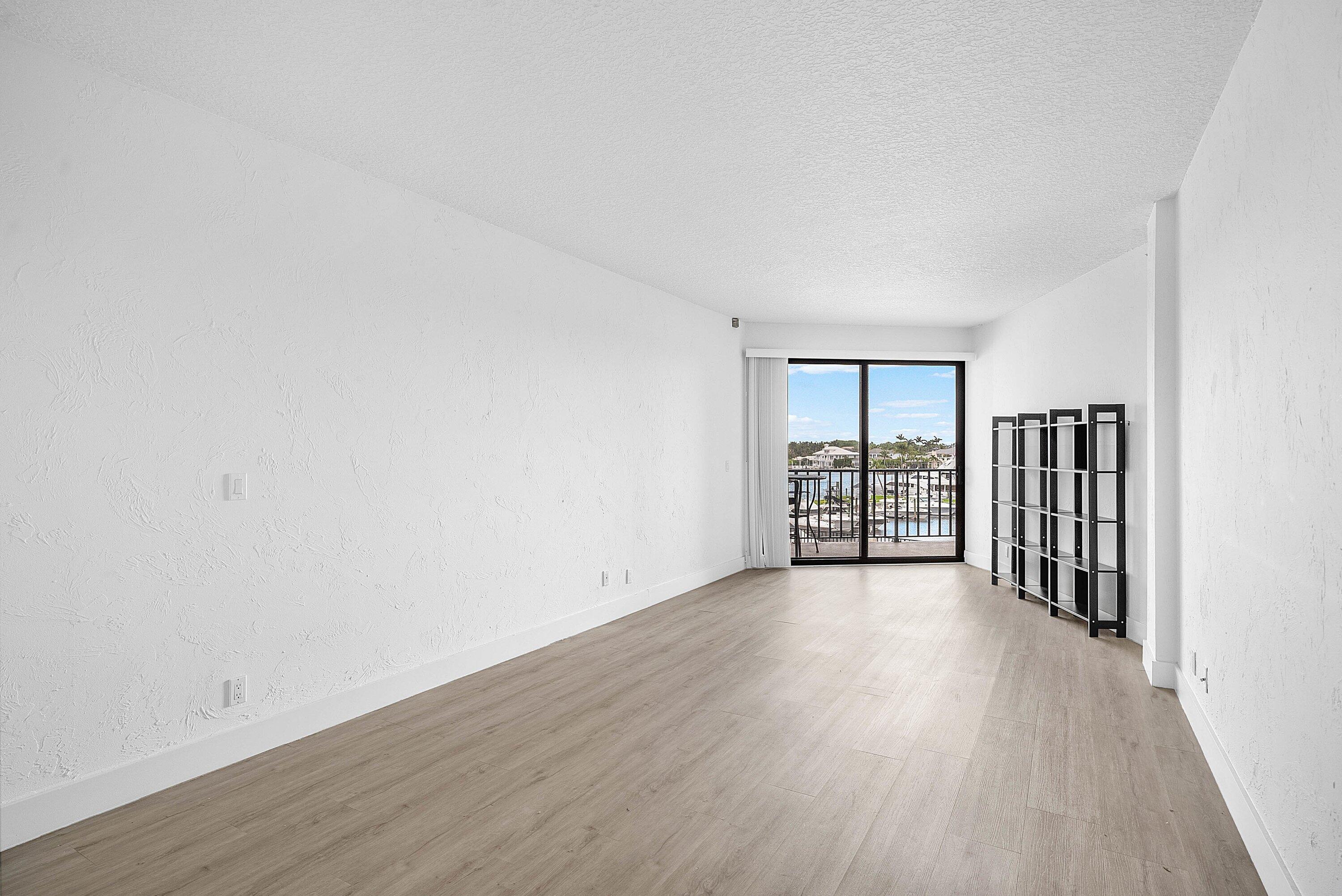 1035 S Federal #213, Delray Beach FL 33483