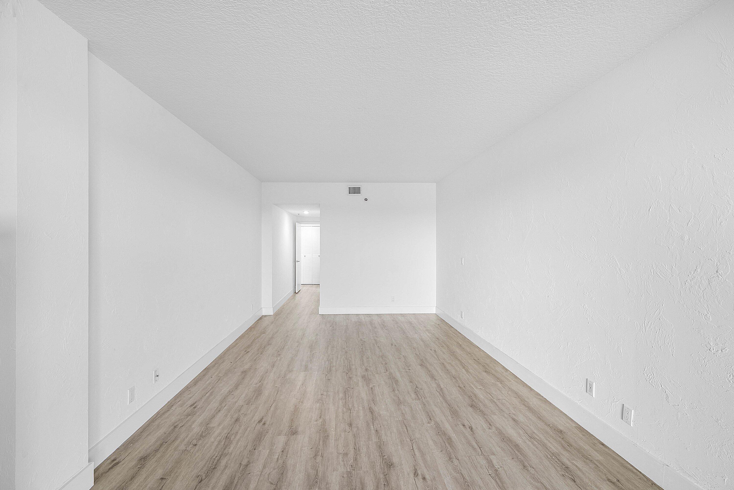 1035 S Federal #213, Delray Beach FL 33483