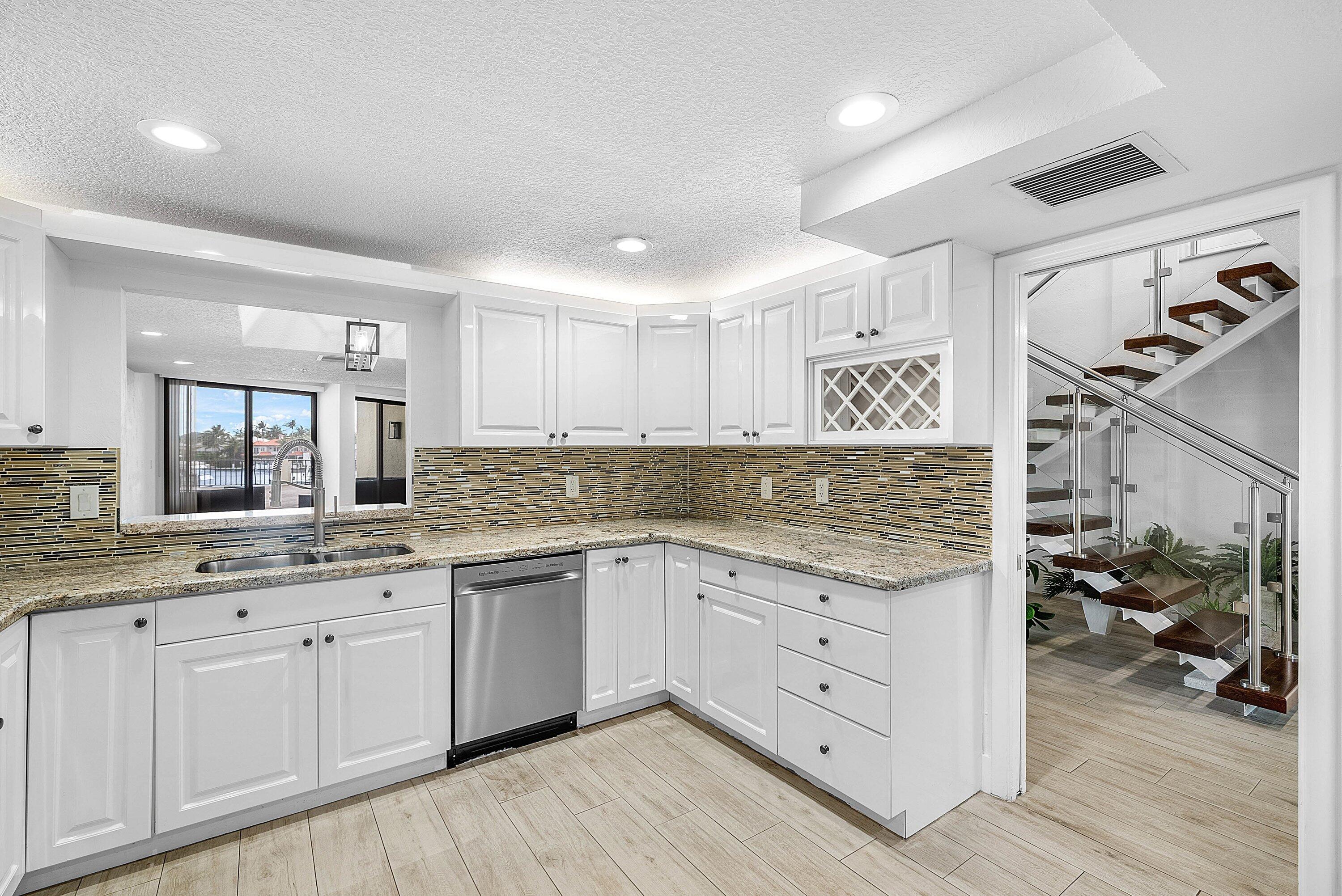 1035 S Federal #213, Delray Beach FL 33483