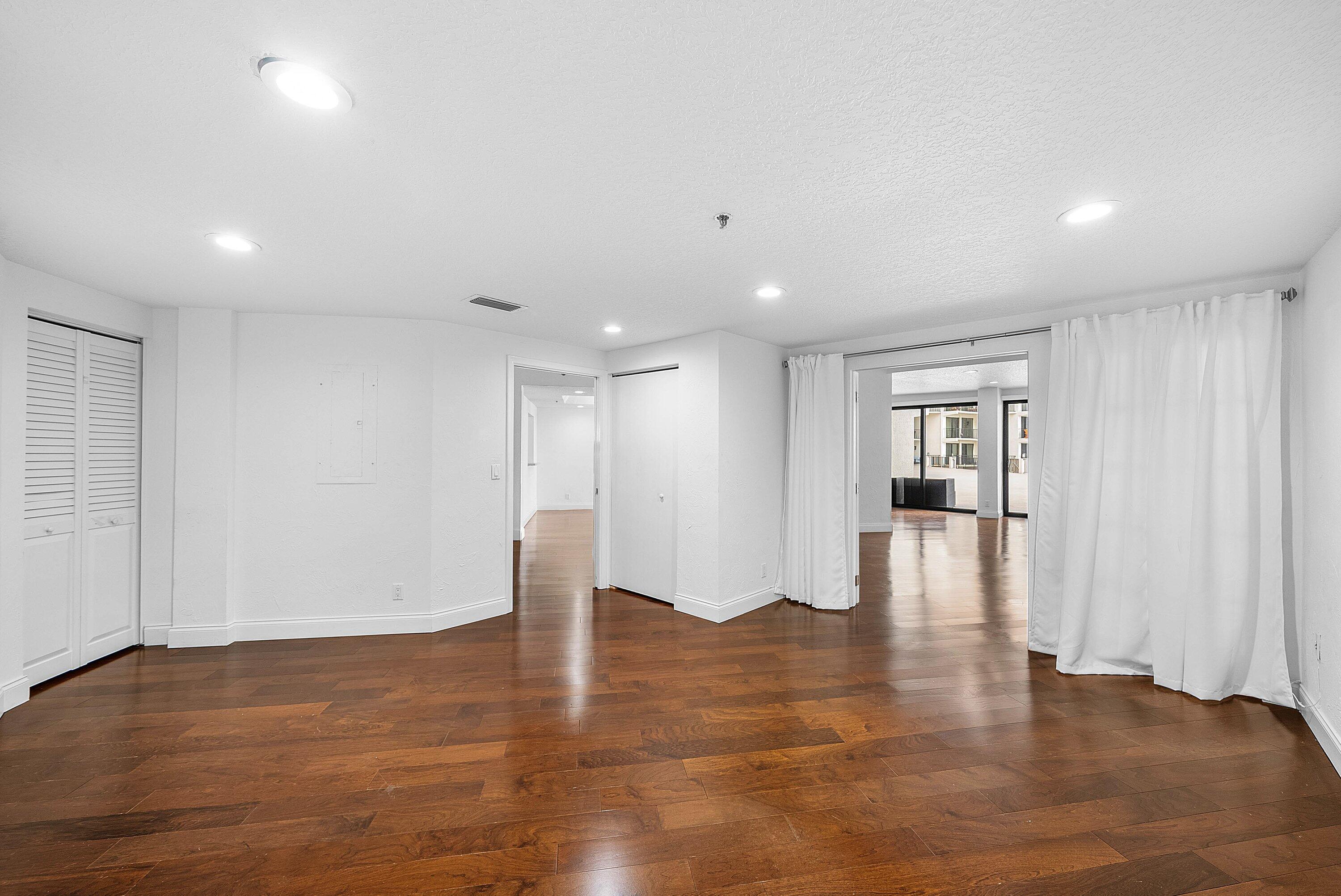 1035 S Federal #213, Delray Beach FL 33483