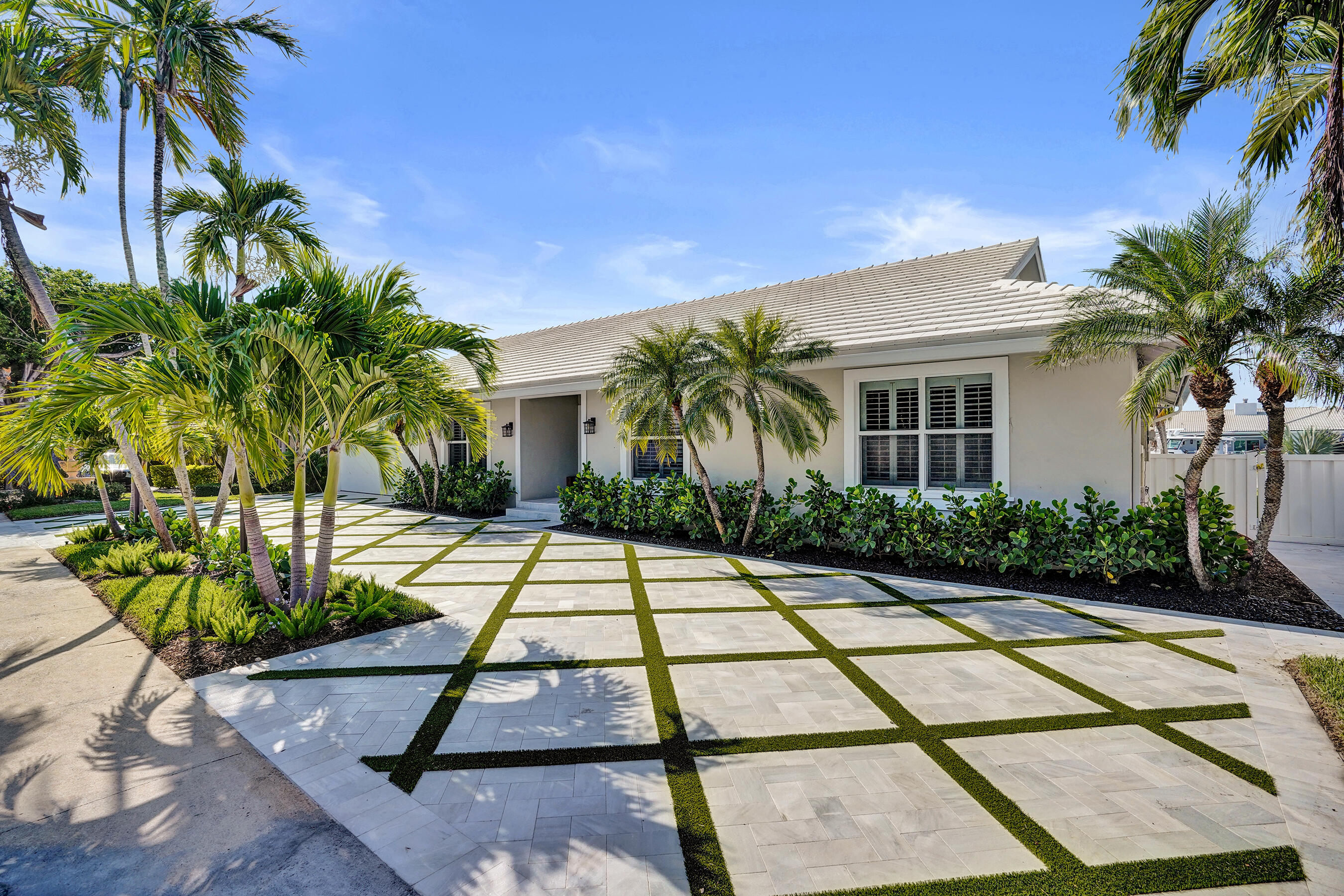 885 Nafa, Boca Raton FL 33487