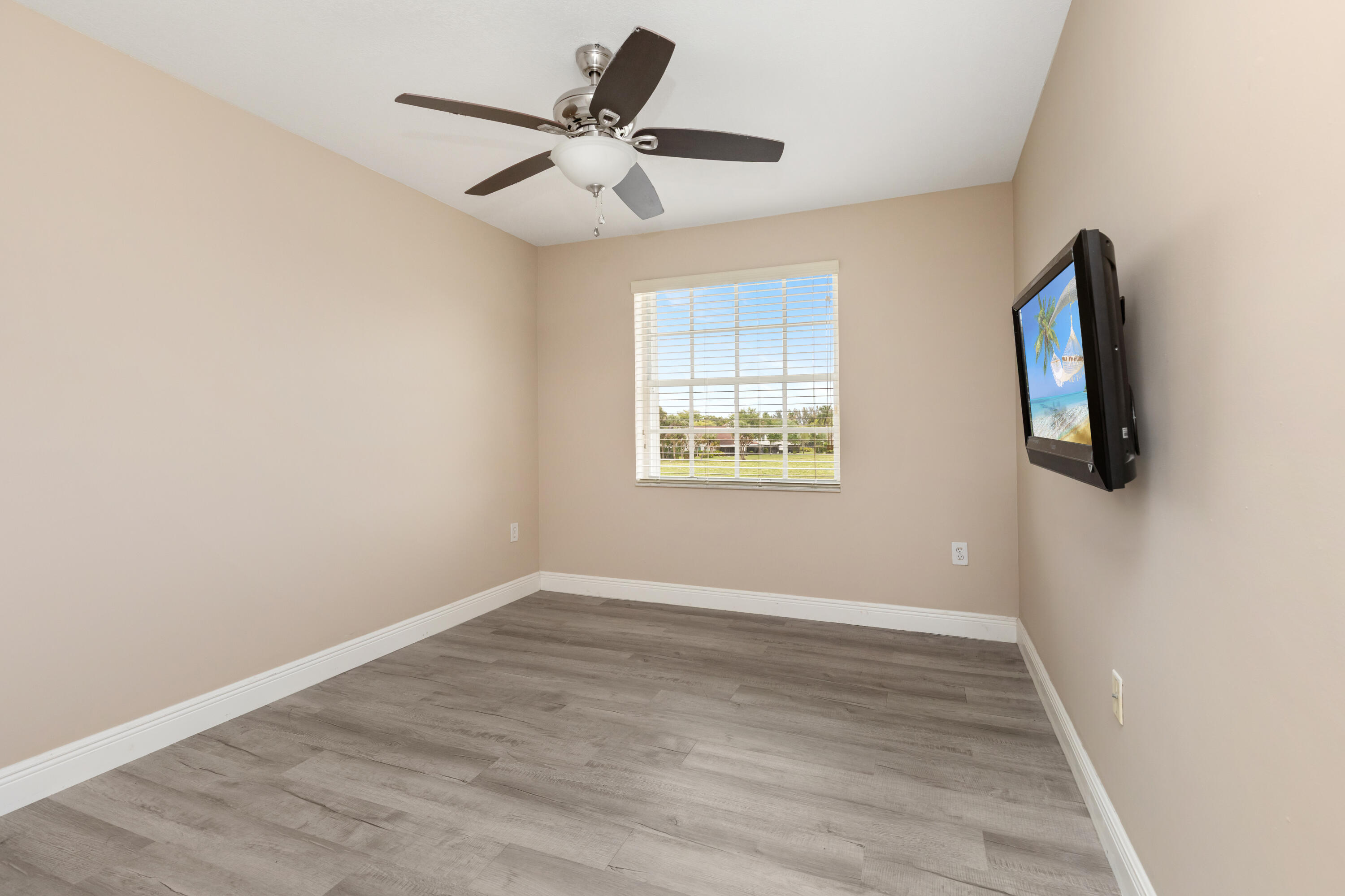 7597 NW 25th, Margate FL 33063