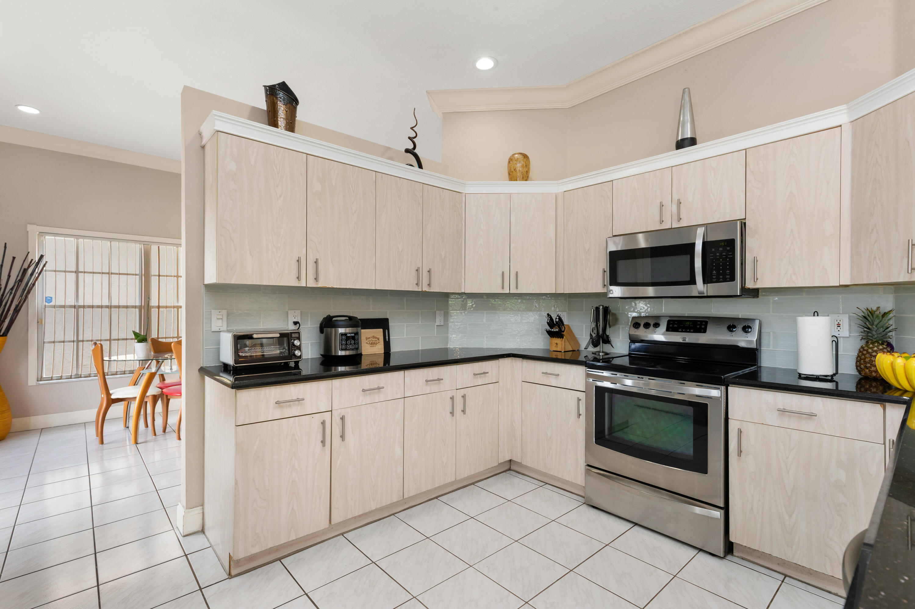 7597 NW 25th, Margate FL 33063