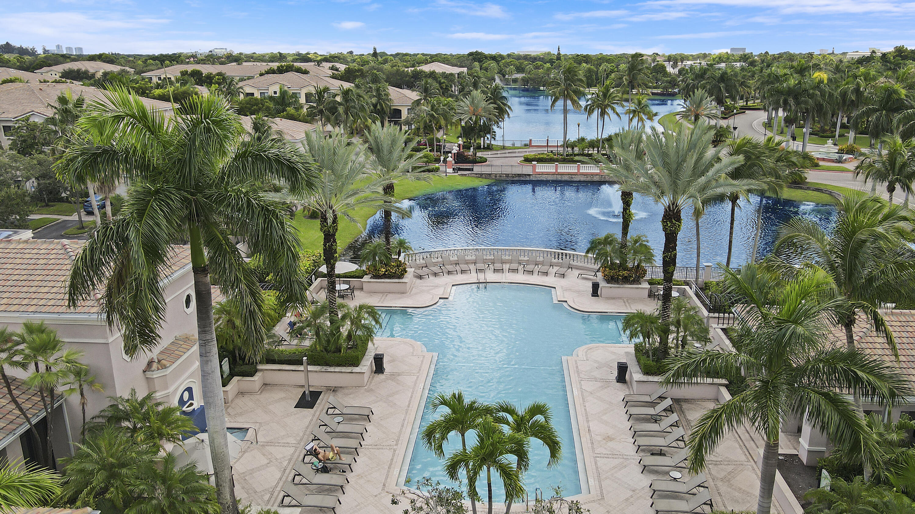 2802 Sarento #204, Palm Beach Gardens FL 33410