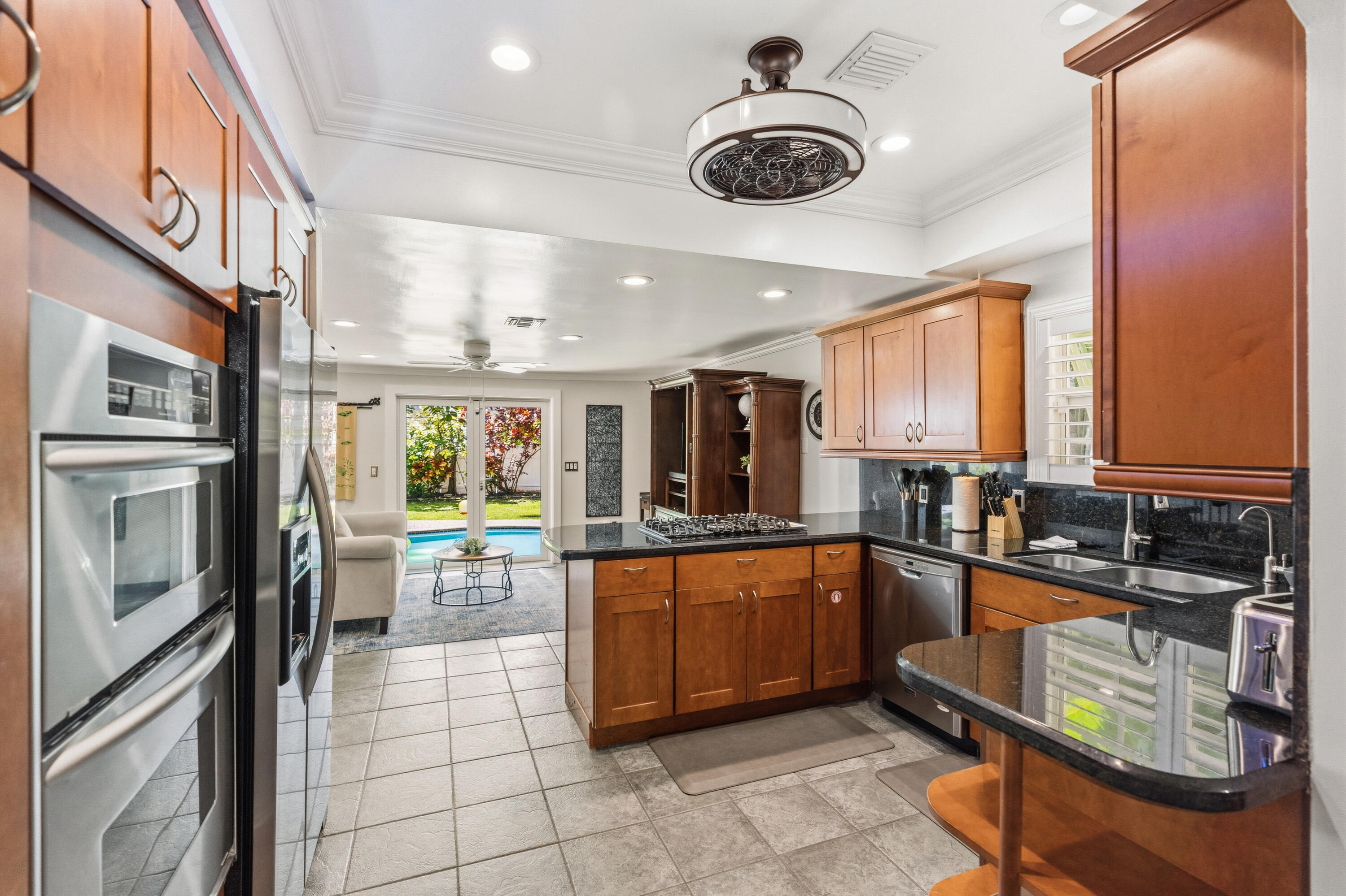 614 SE 5th, Fort Lauderdale FL 33301