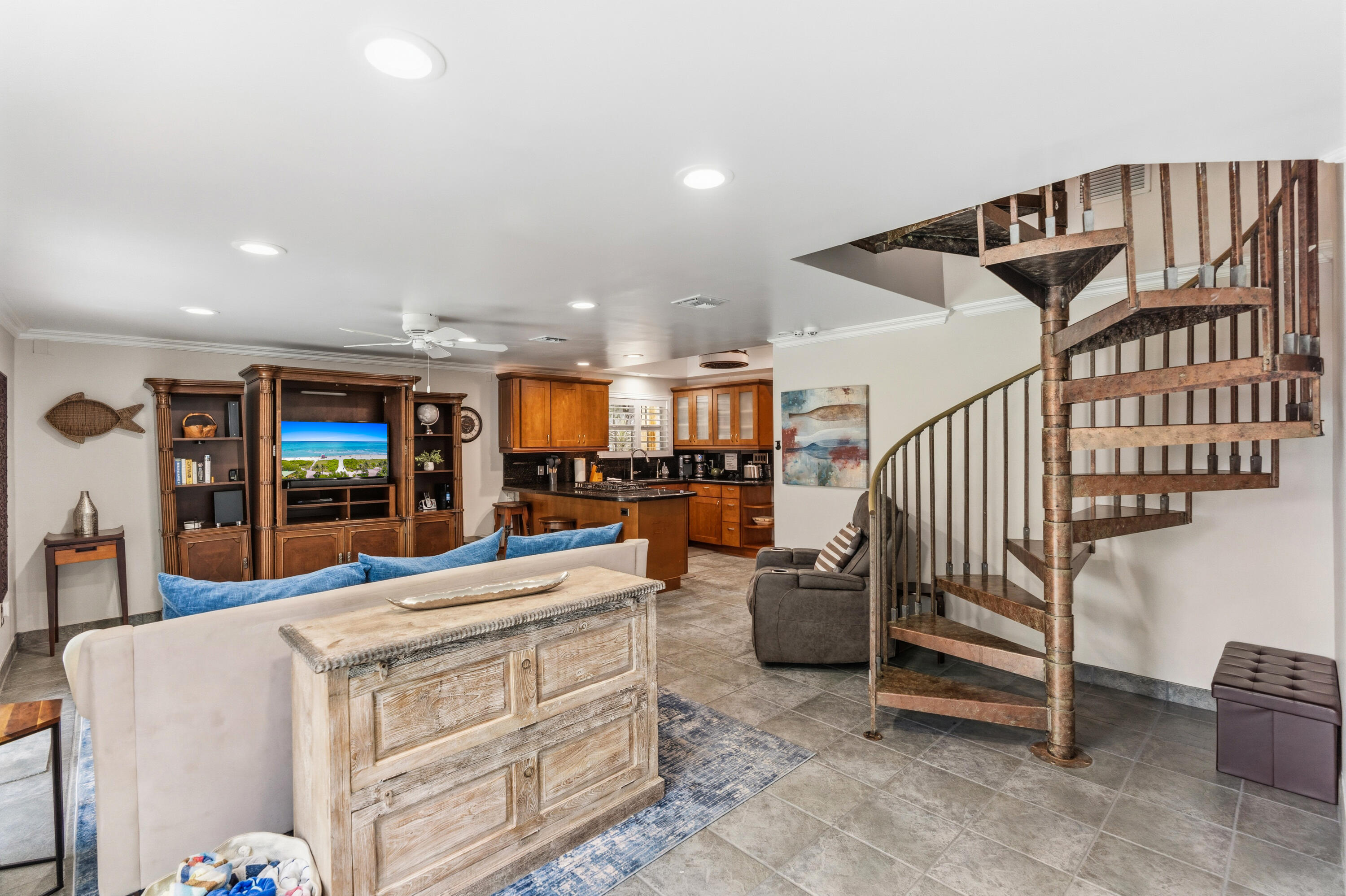 614 SE 5th, Fort Lauderdale FL 33301