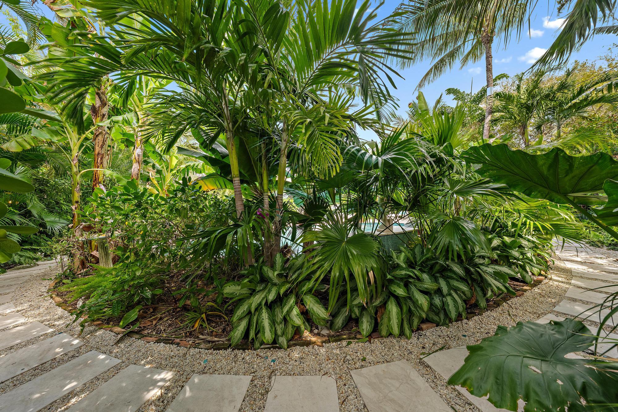 7704 Martin, West Palm Beach FL 33405
