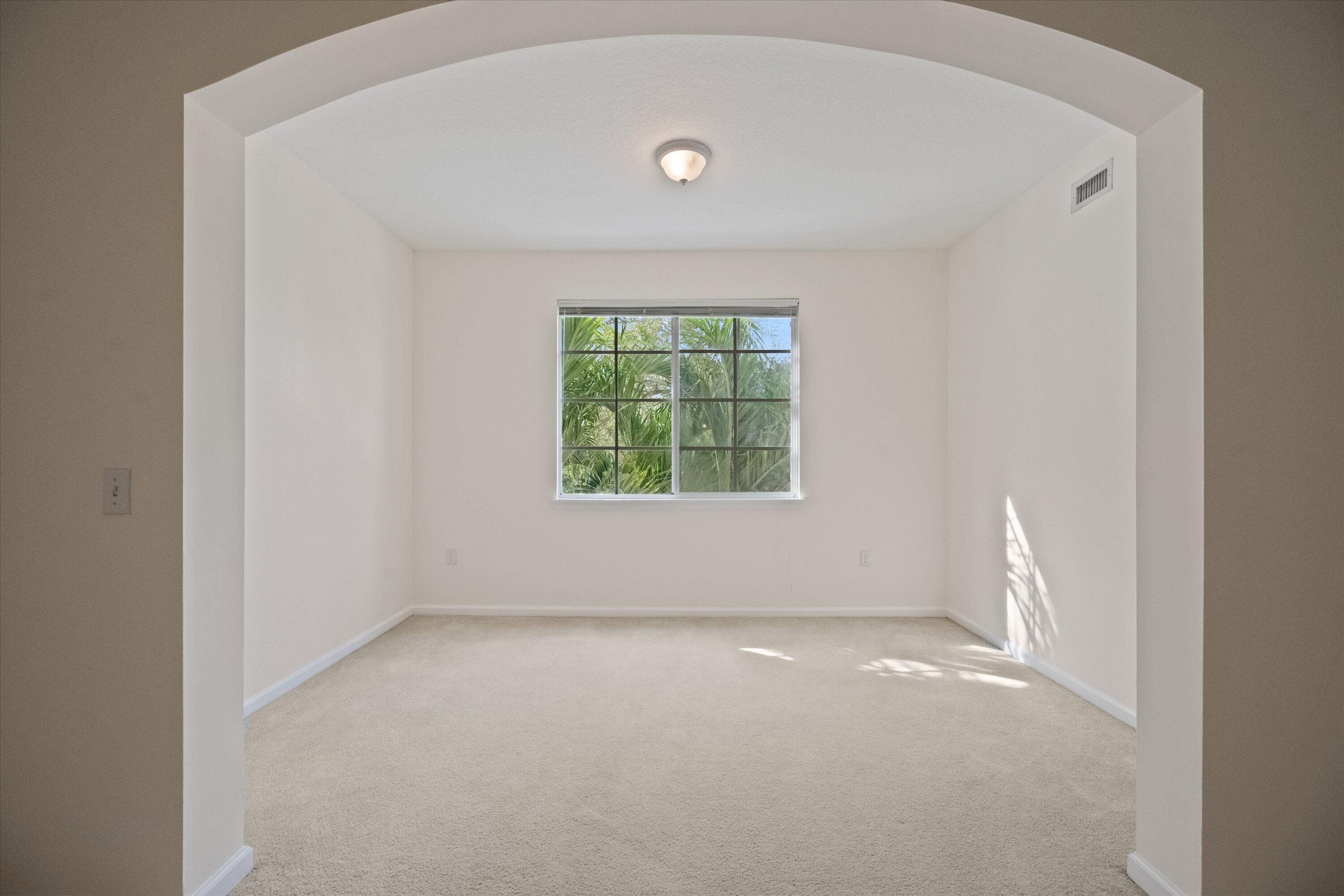 10203 Myrtlewood, Palm Beach Gardens FL 33418