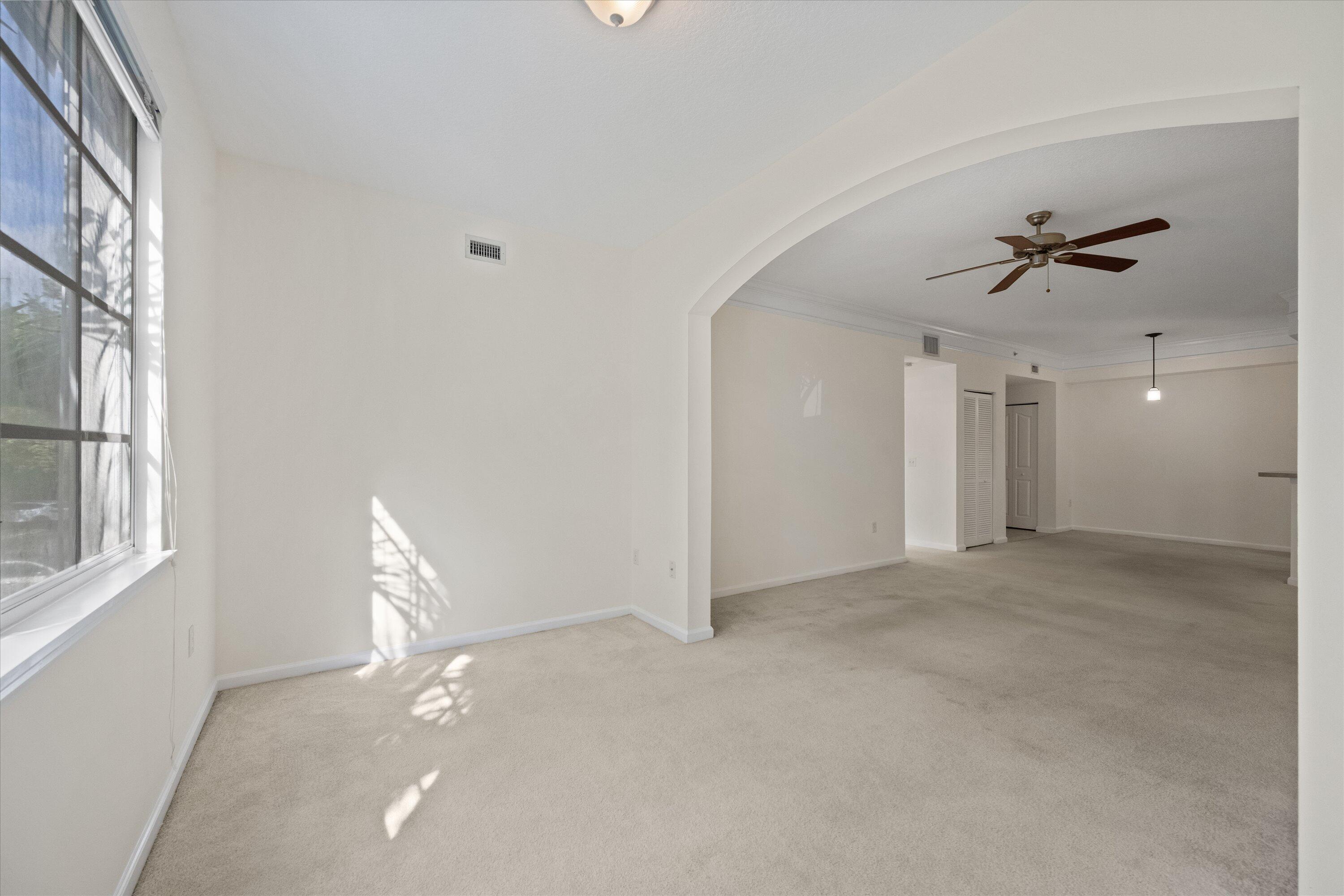 10203 Myrtlewood, Palm Beach Gardens FL 33418