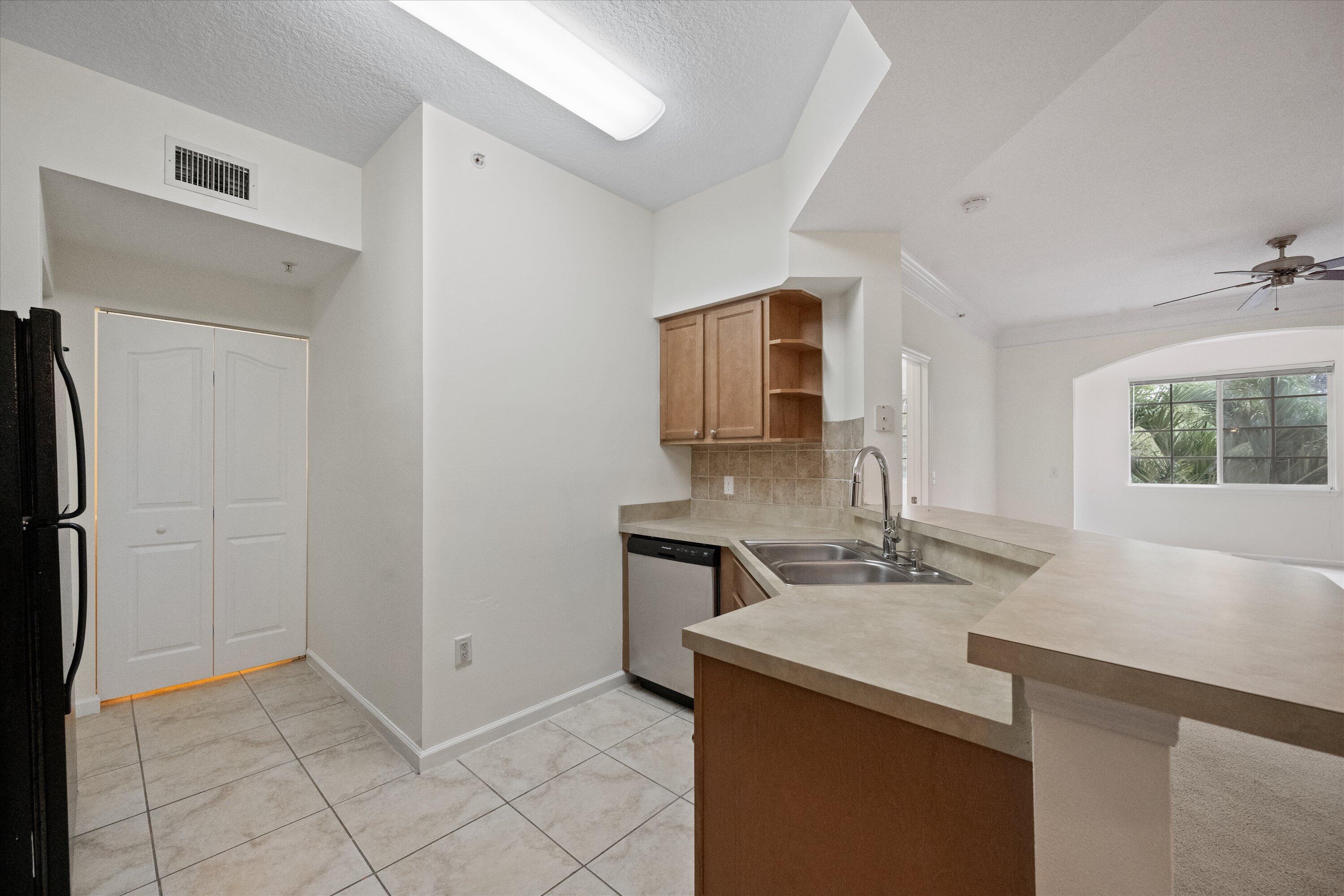 10203 Myrtlewood, Palm Beach Gardens FL 33418