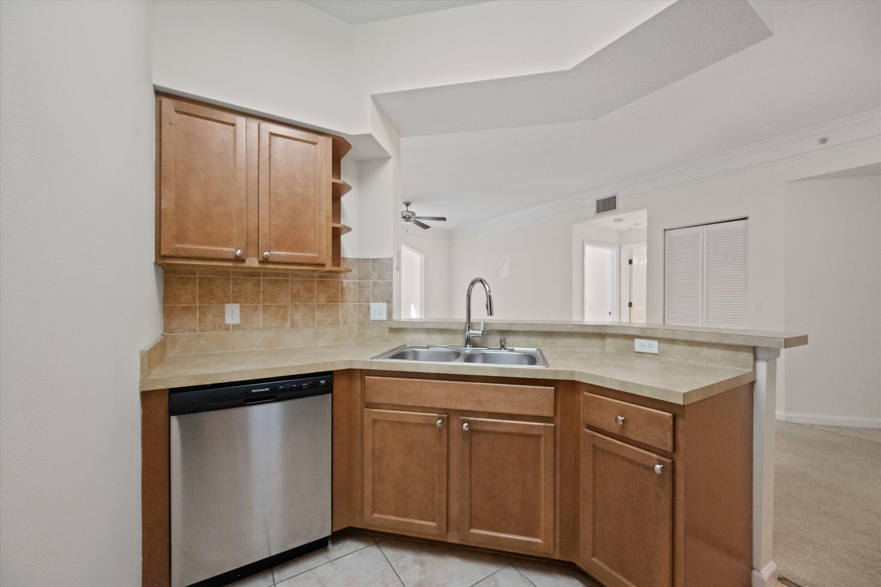 10203 Myrtlewood, Palm Beach Gardens FL 33418