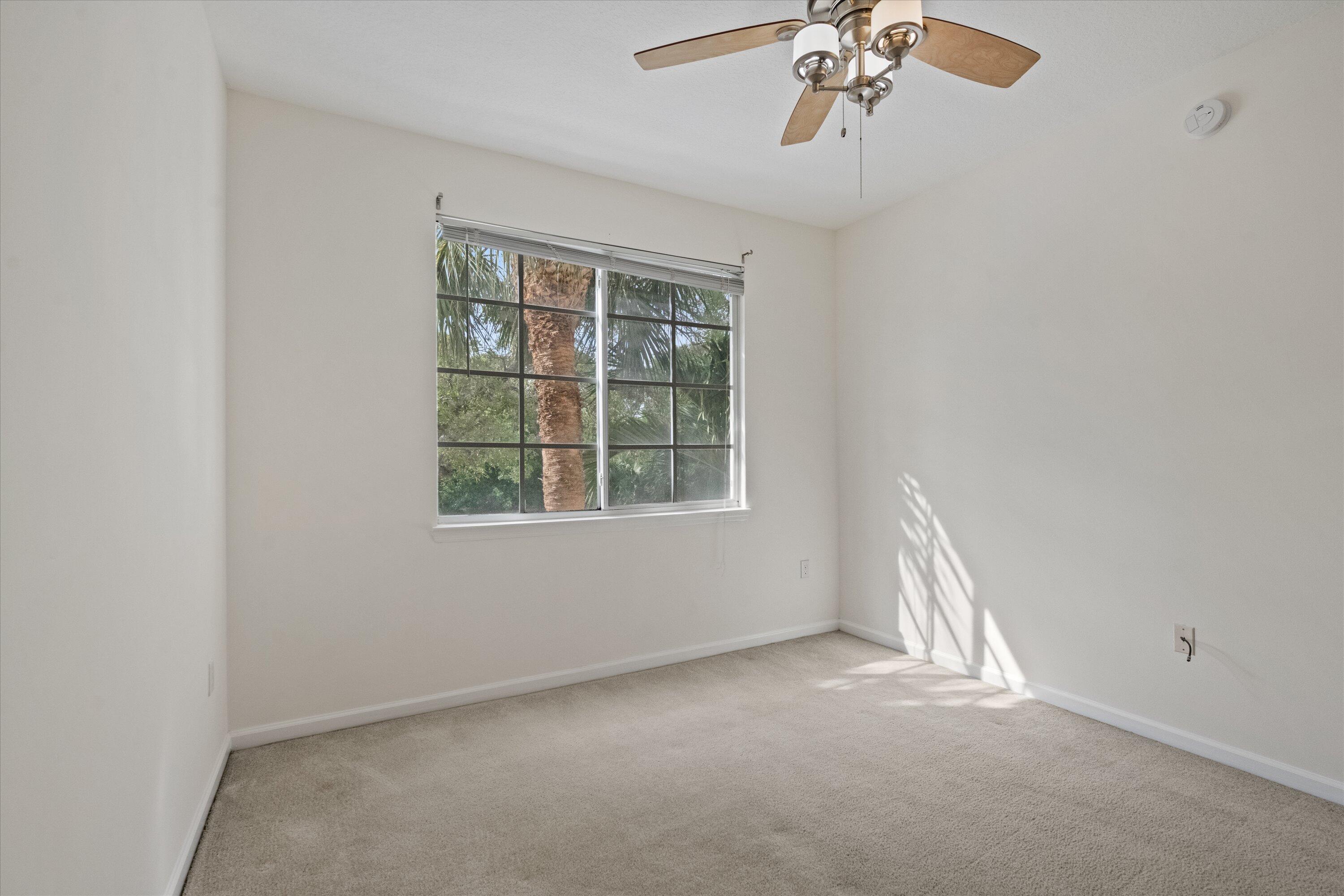 10203 Myrtlewood, Palm Beach Gardens FL 33418