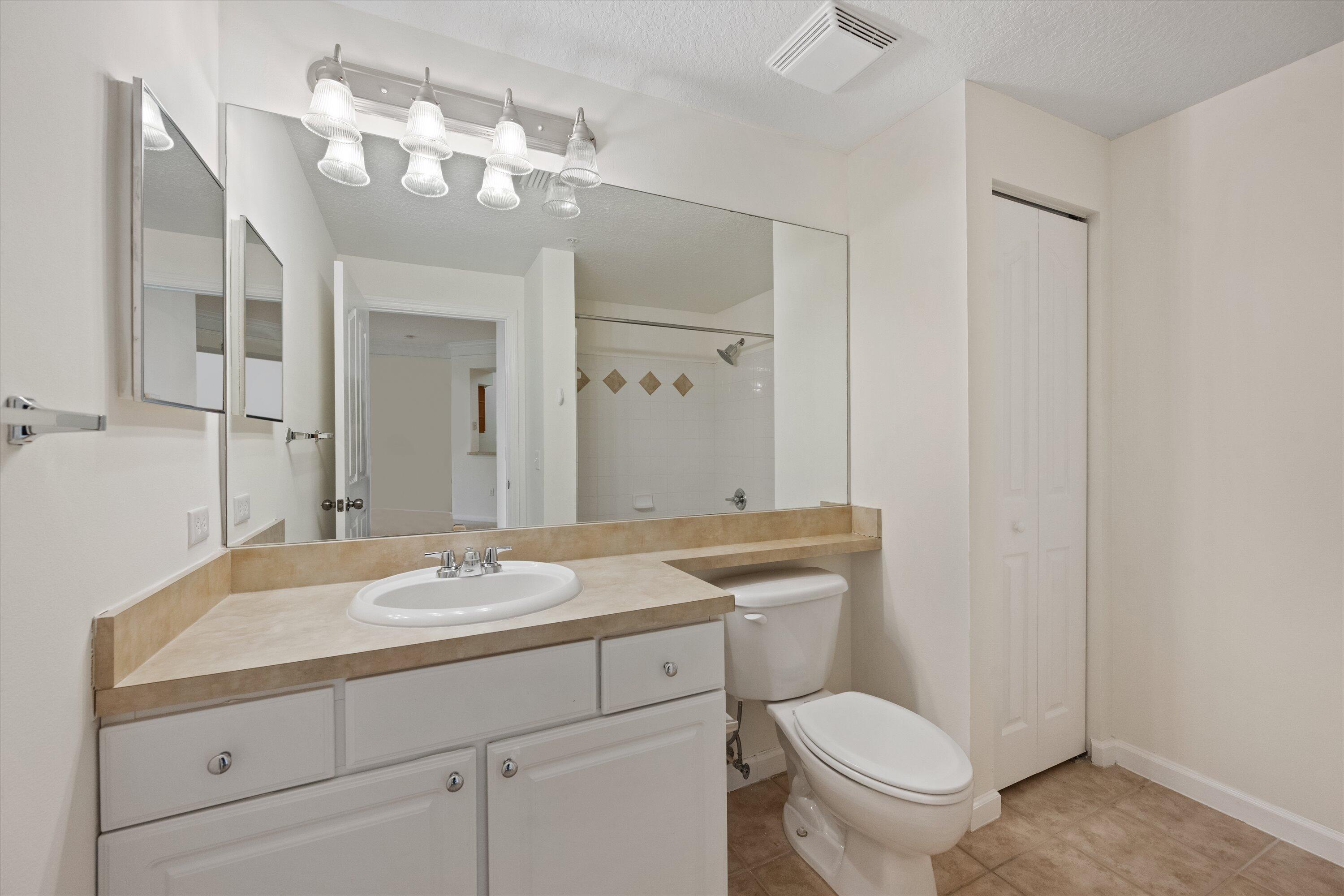 10203 Myrtlewood, Palm Beach Gardens FL 33418