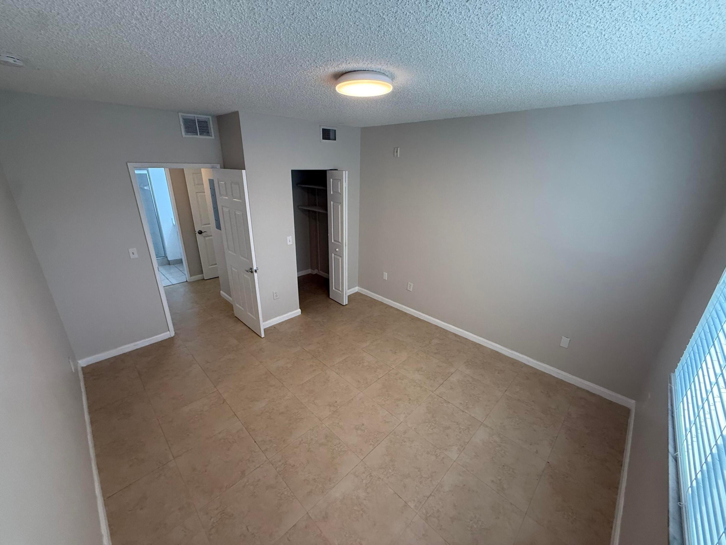 7980 N Nob Hill #205, Tamarac FL 33321