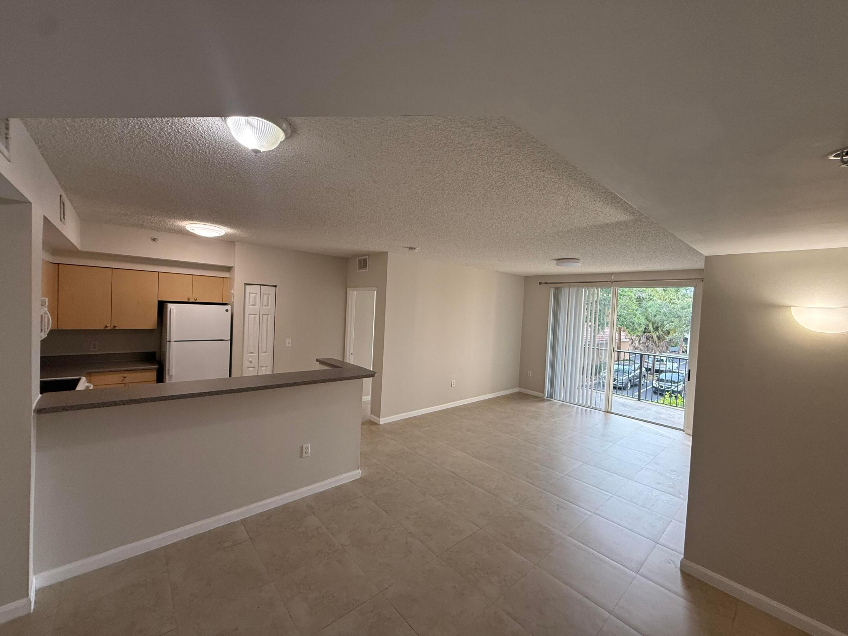 7980 N Nob Hill #205, Tamarac FL 33321