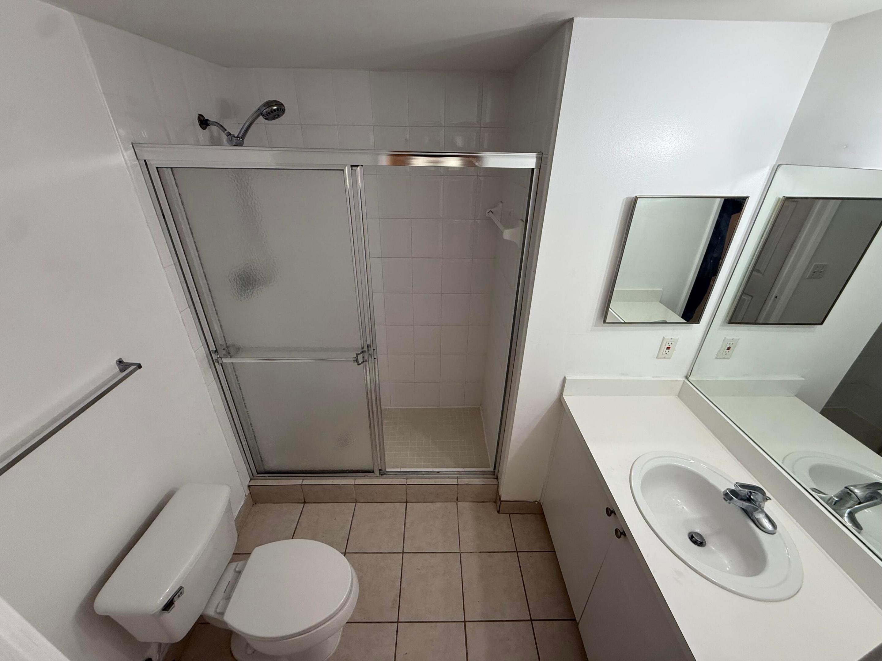 7980 N Nob Hill #205, Tamarac FL 33321