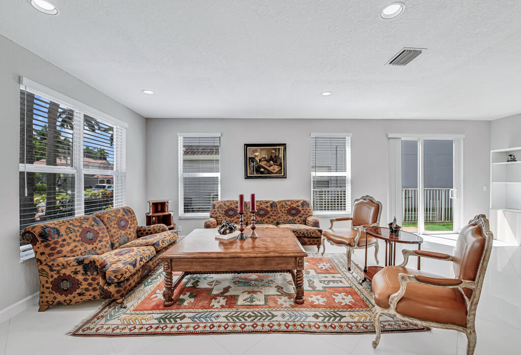 19491 Black Olive, Boca Raton FL 33498