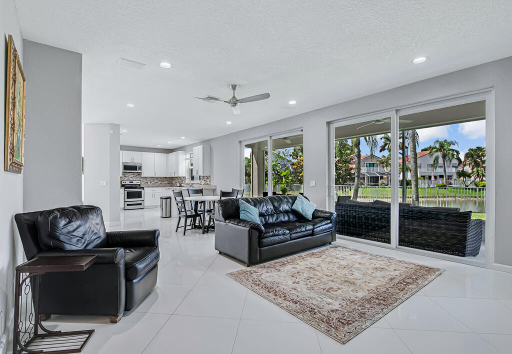 19491 Black Olive, Boca Raton FL 33498