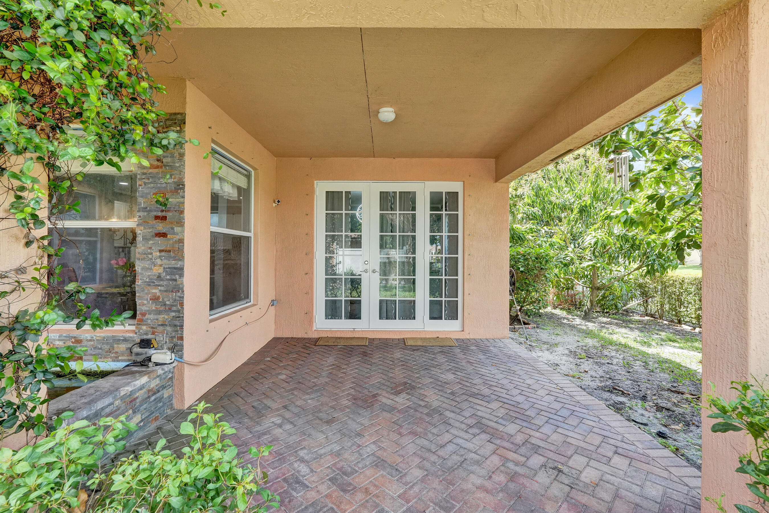 6591 Traveler, West Palm Beach FL 33411