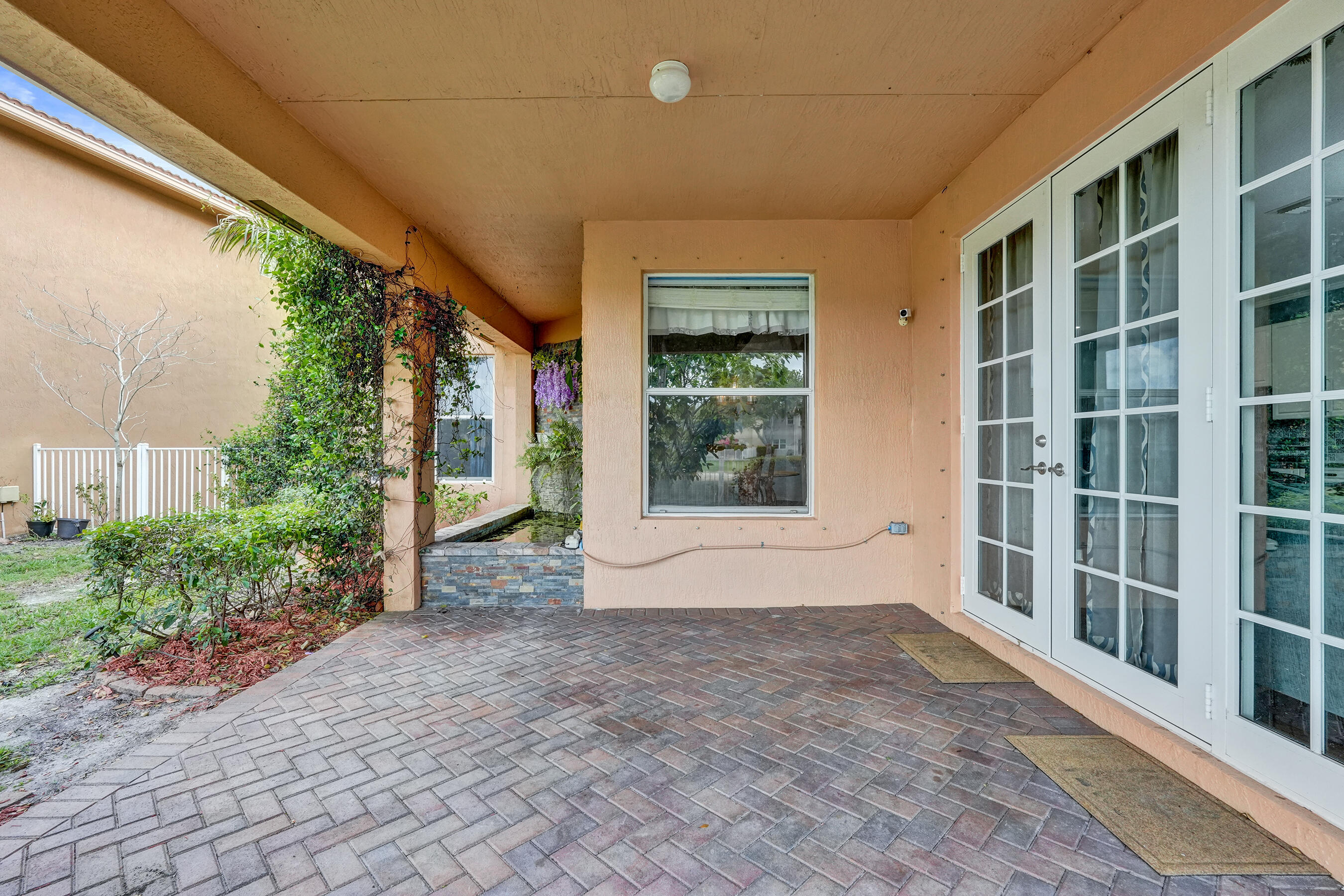 6591 Traveler, West Palm Beach FL 33411