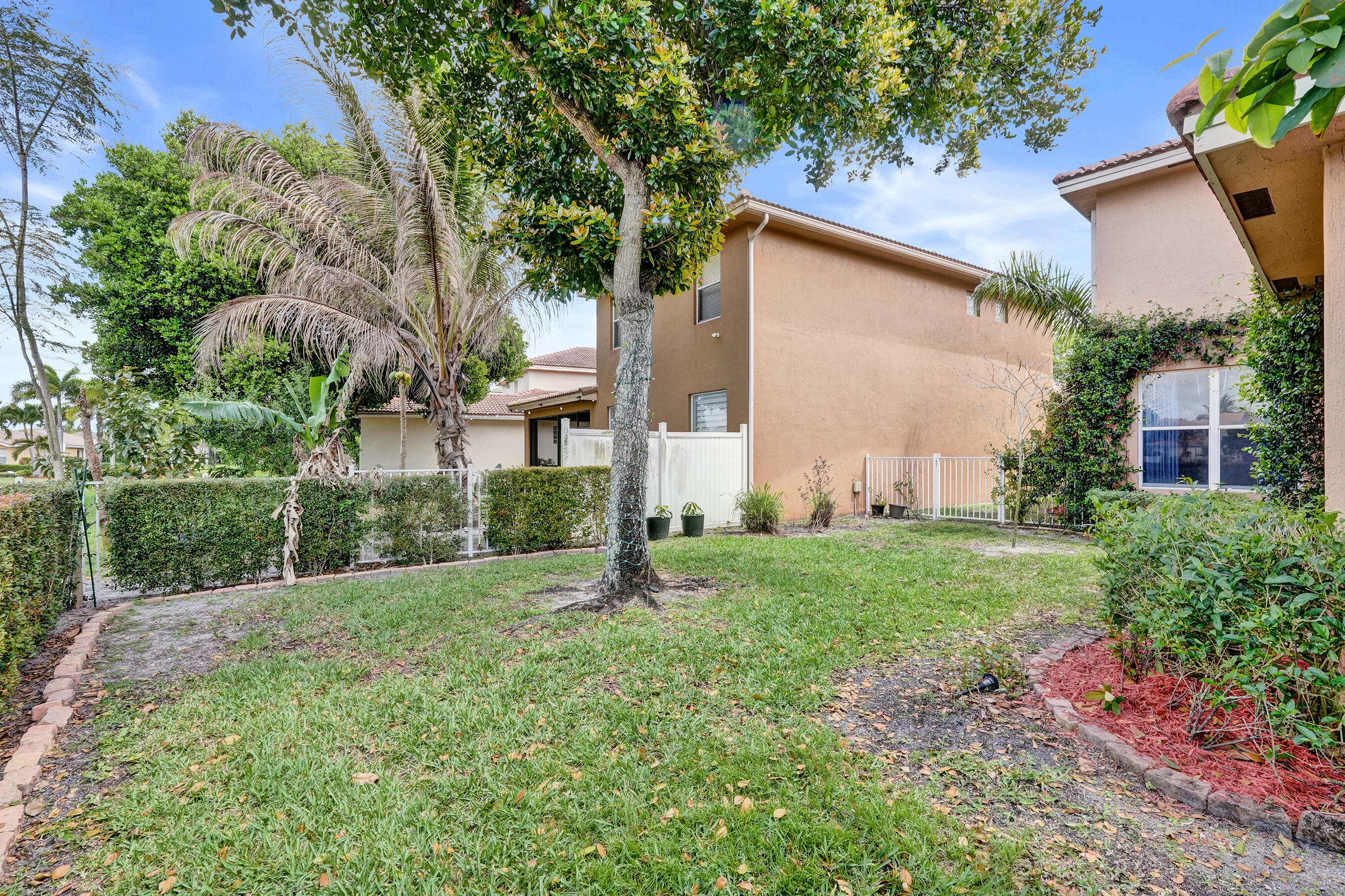 6591 Traveler, West Palm Beach FL 33411