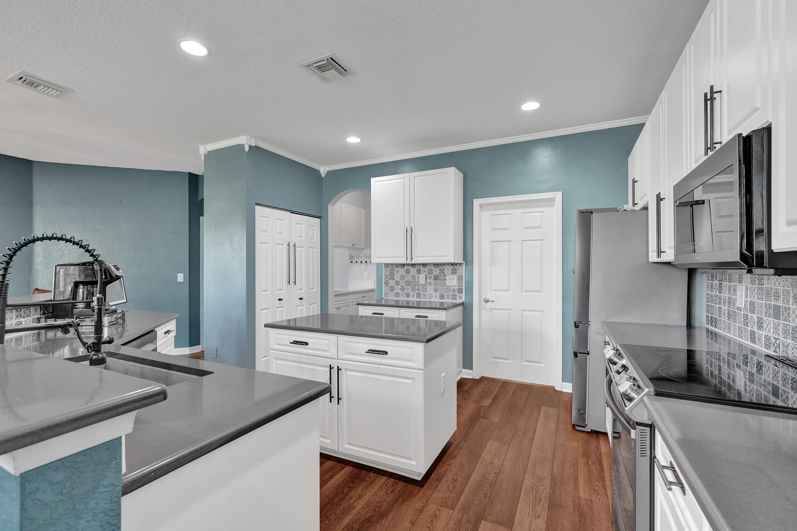 6591 Traveler, West Palm Beach FL 33411