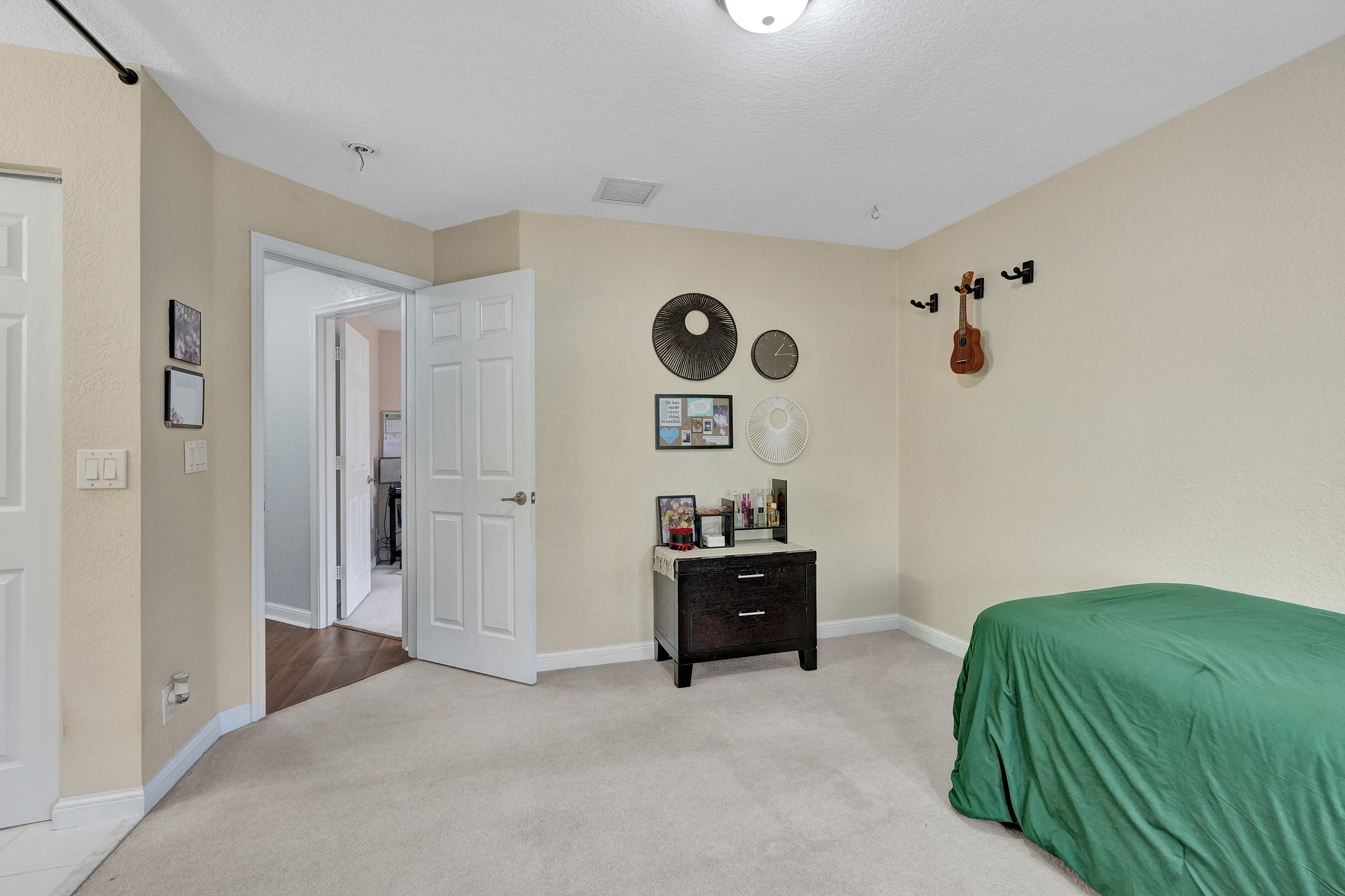 6591 Traveler, West Palm Beach FL 33411