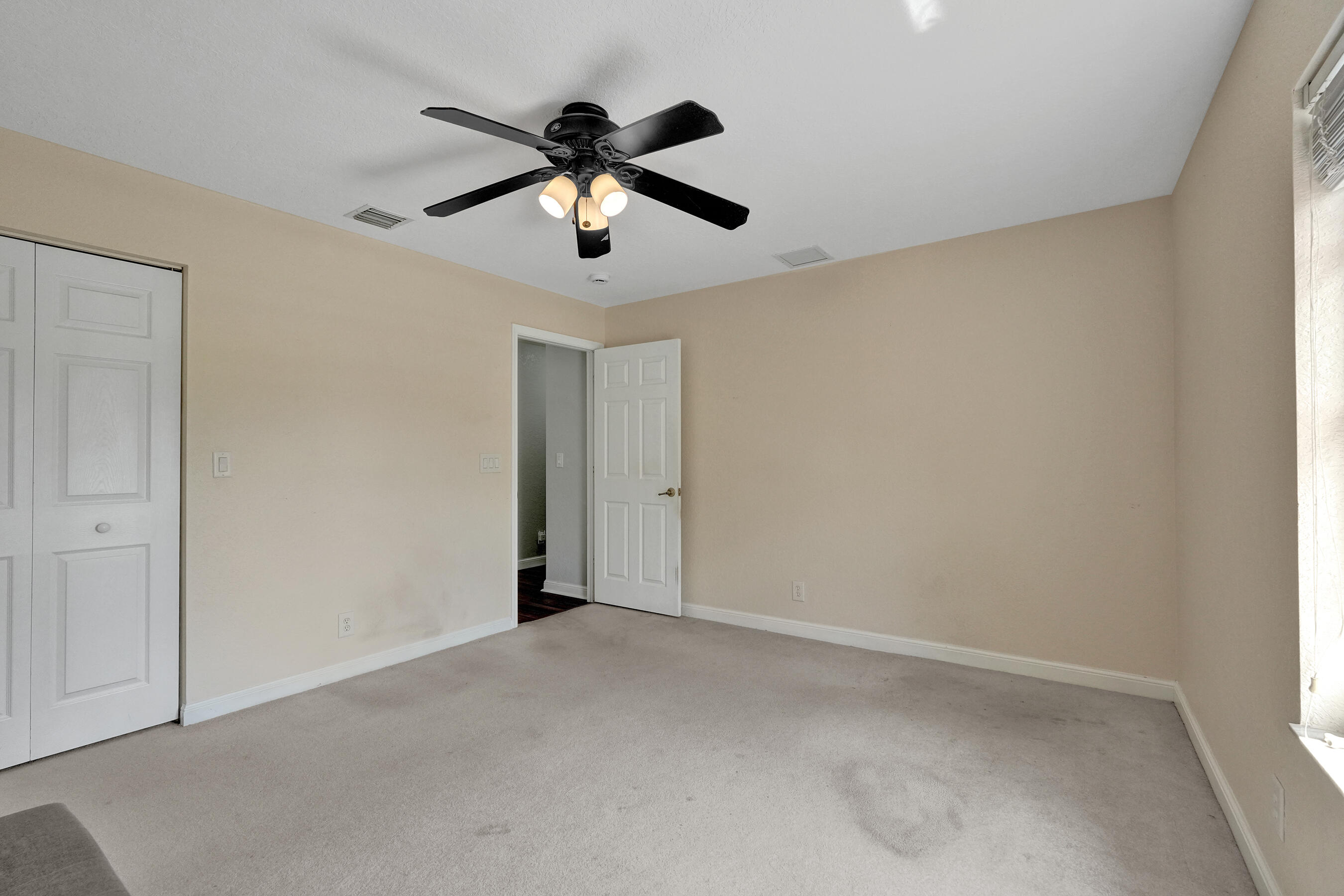 6591 Traveler, West Palm Beach FL 33411