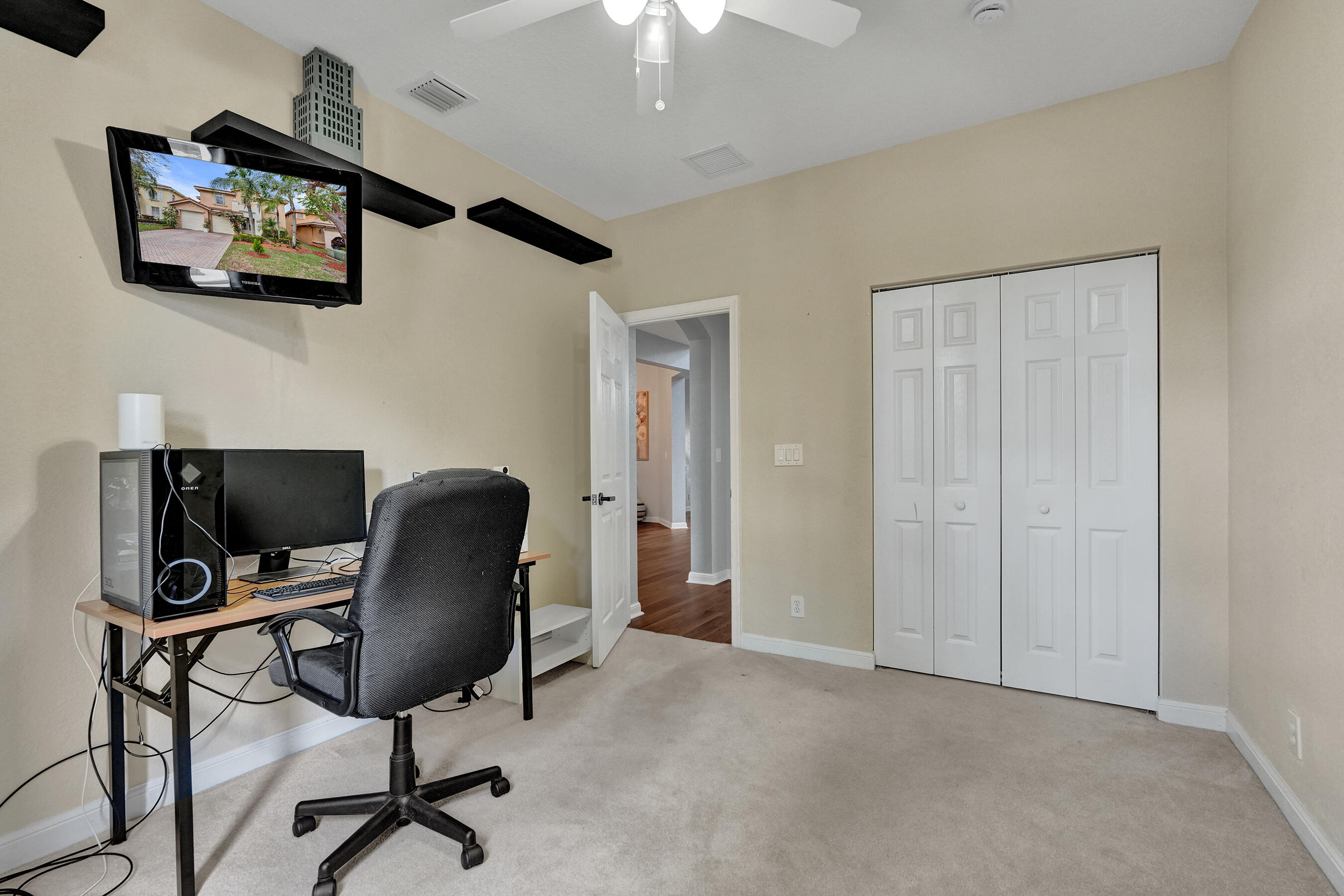 6591 Traveler, West Palm Beach FL 33411