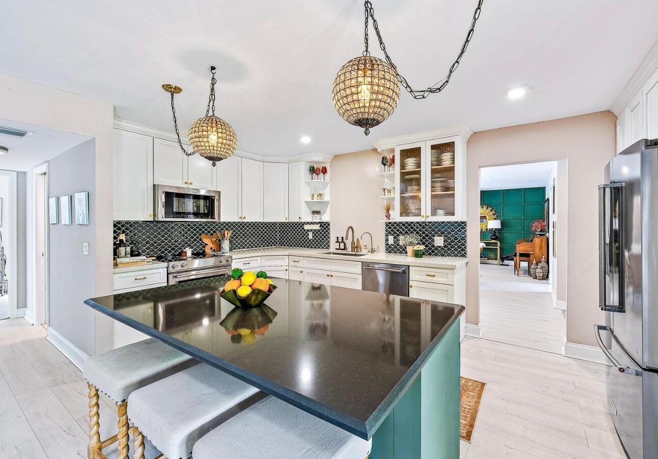 1256 Palmetto, Haverhill FL 33417