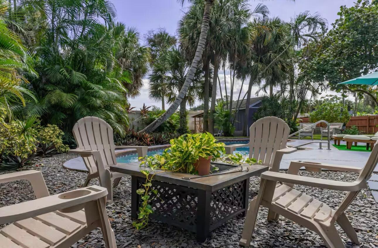 1256 Palmetto, Haverhill FL 33417