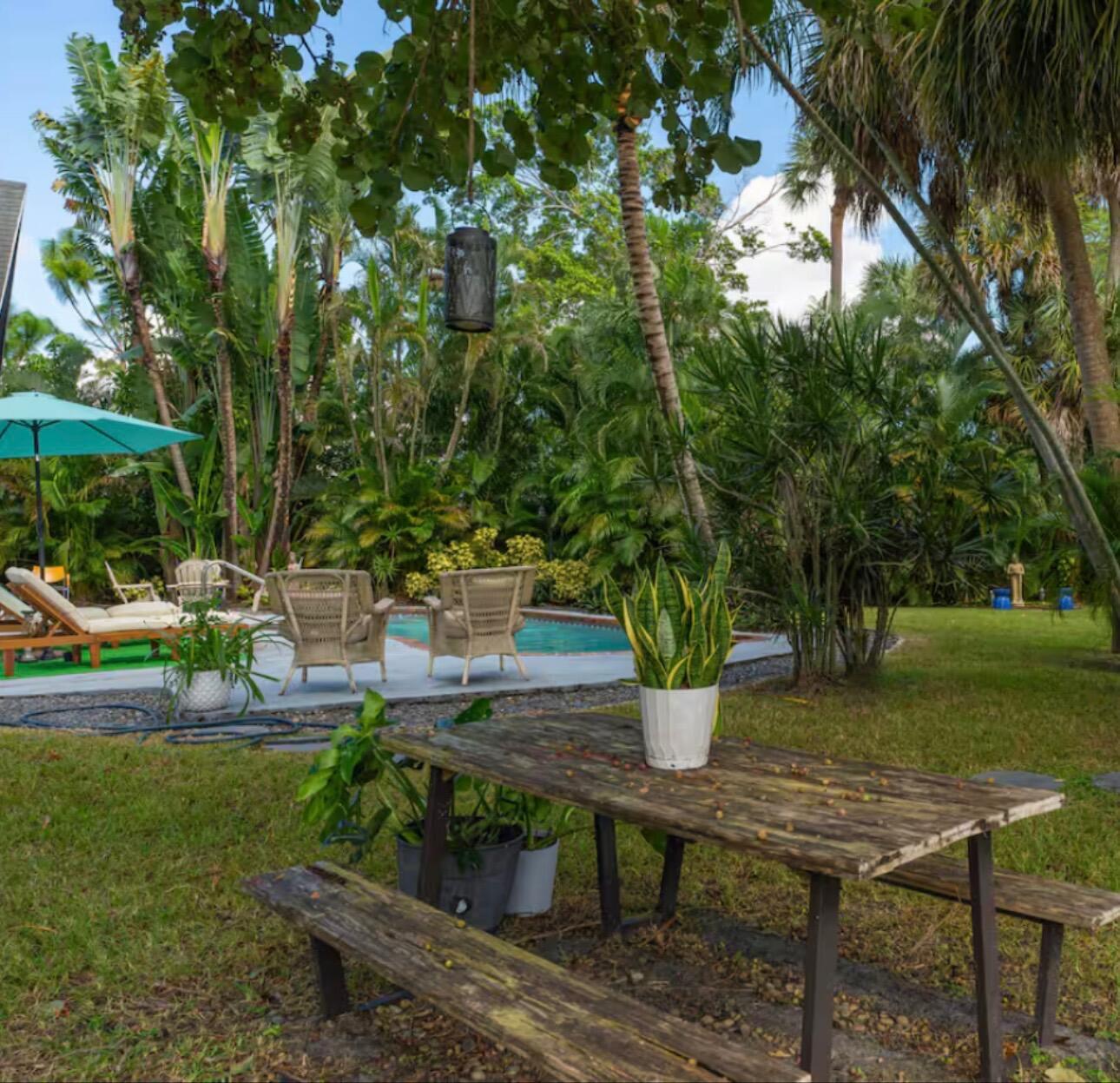 1256 Palmetto, Haverhill FL 33417